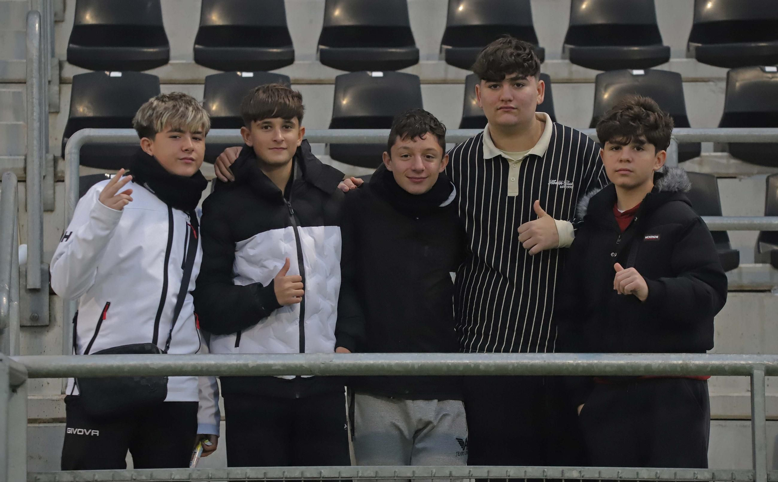 Búscate en el Ciudad de La Línea durante el Balona - Dos Hermanas de Tercera Federación