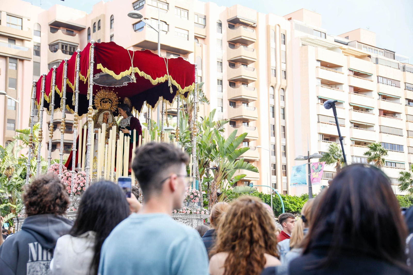 Coronación en la Semana Santa de Almería 2025