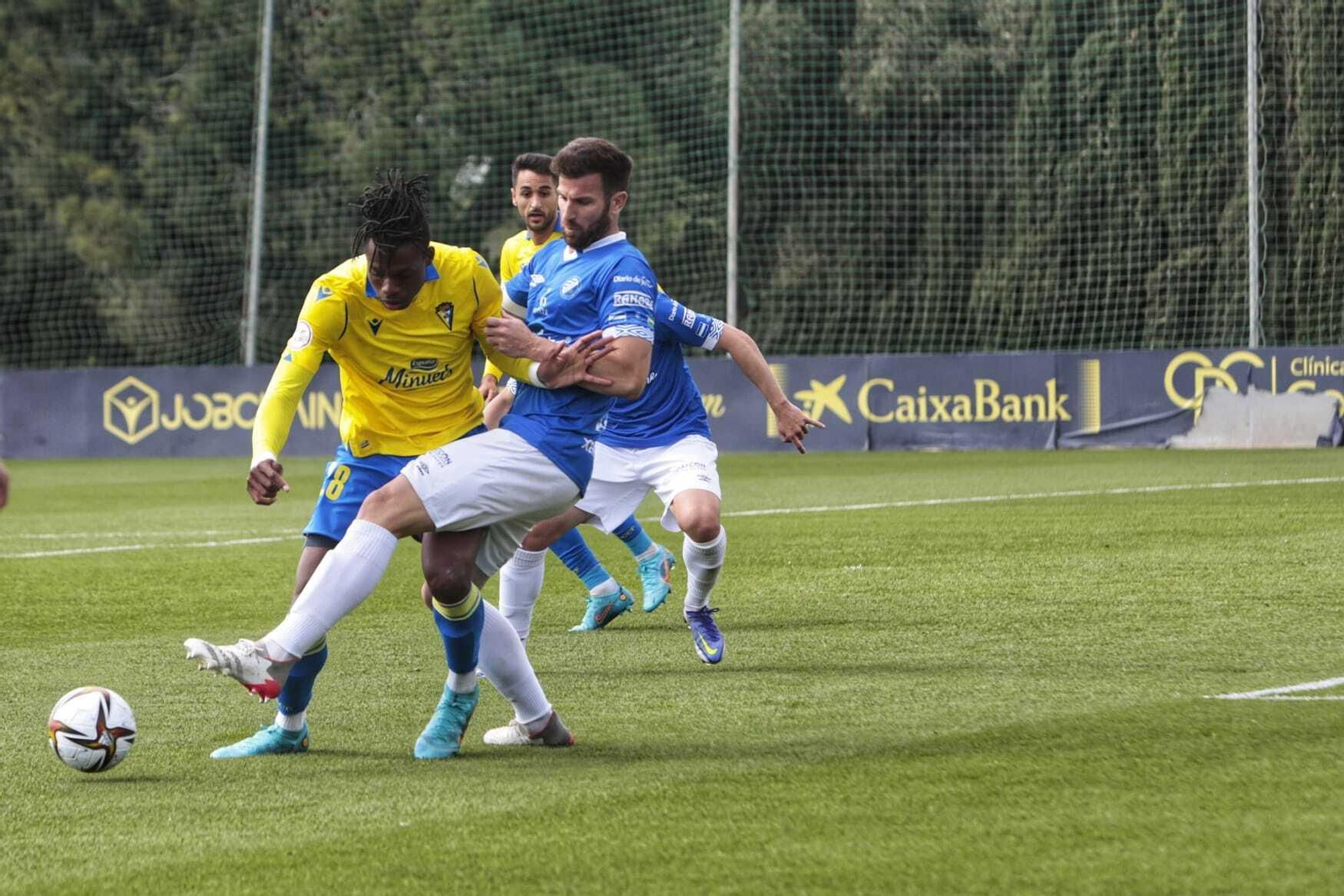 Tensión en el derbi entre Cádiz B y Xerez DFC