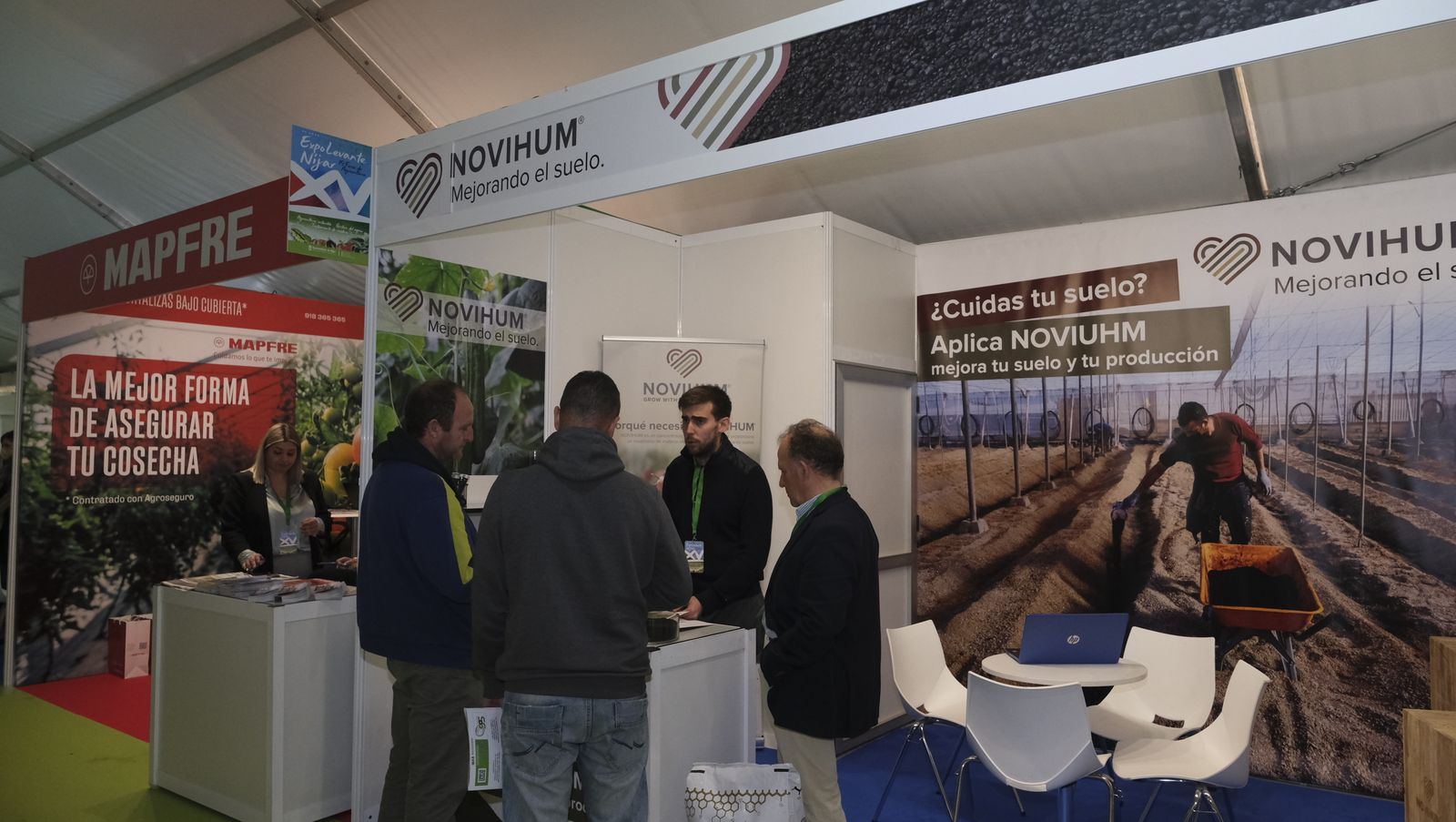 Imágenes del primer día de Expolevante Níjar.