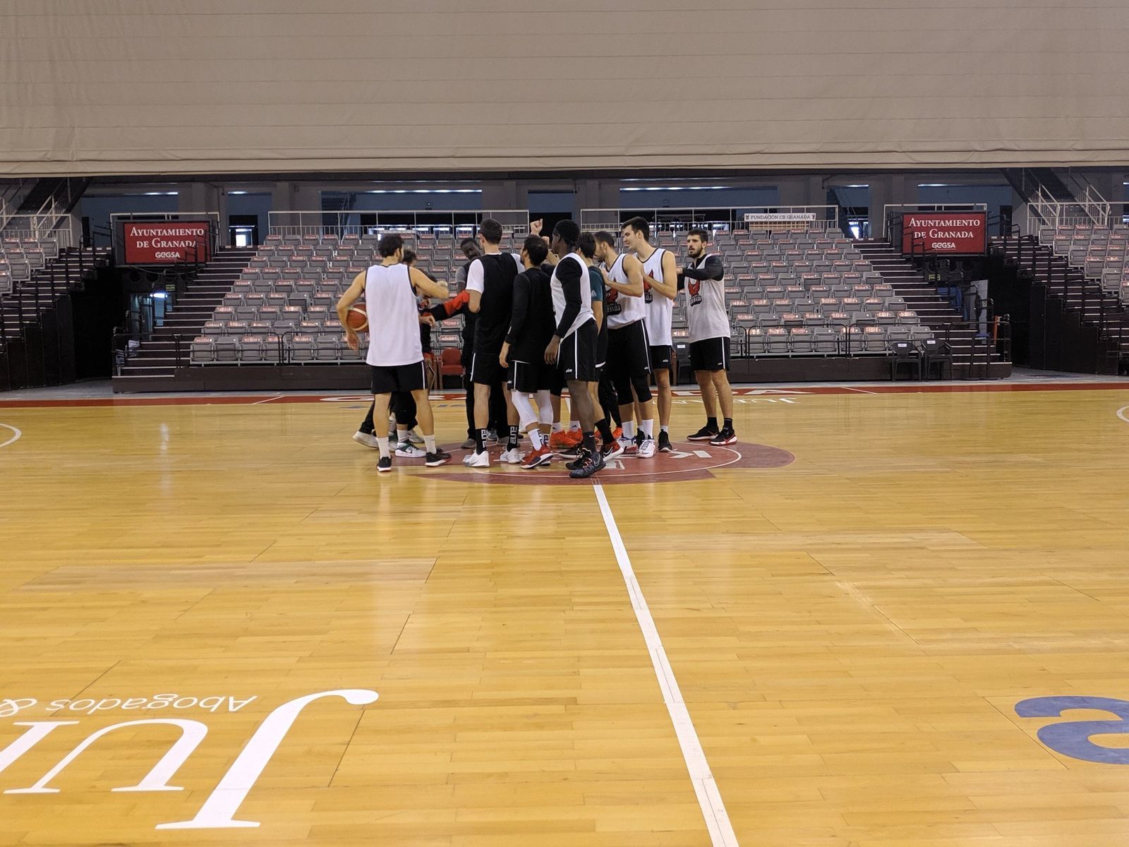 La plantilla del Covirán ya ha vuelto al trabajo.