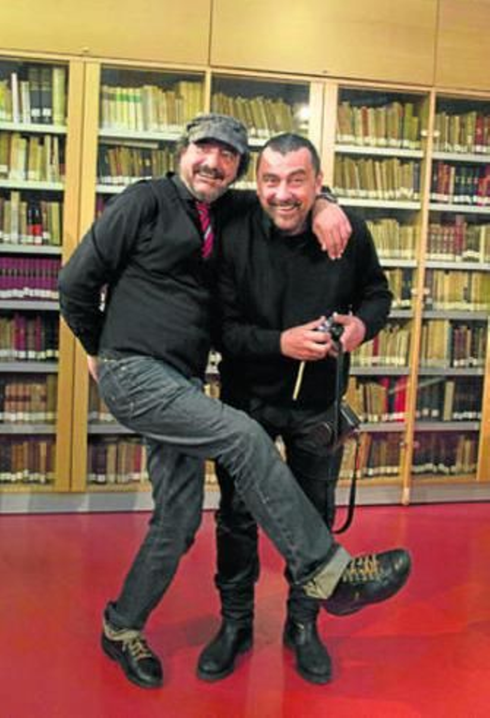 Paco Tous y Pepe Quero ponen en escena 'Dos idiotas'.