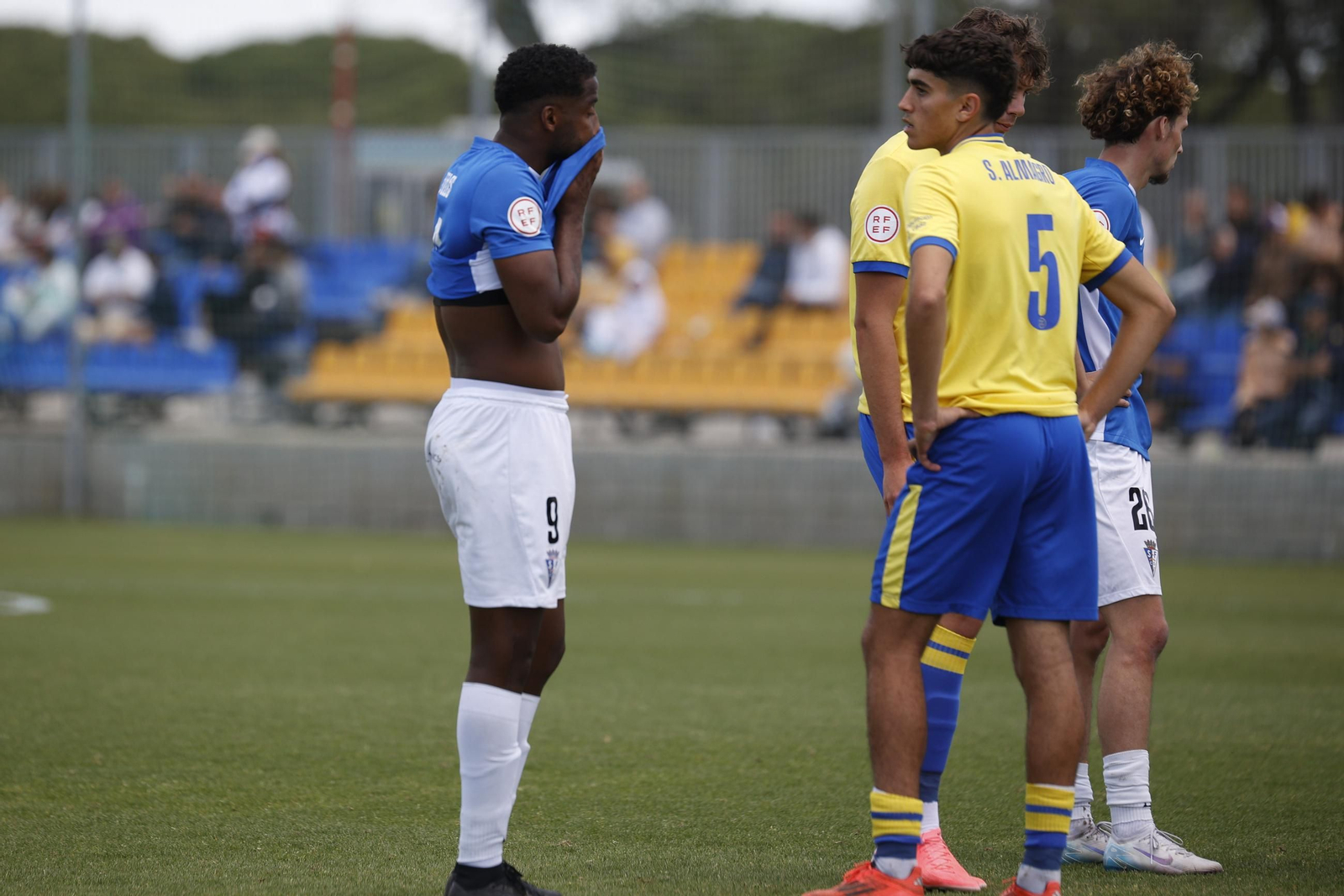 Las imágenes del partido entre el Cádiz Mirandilla y el San Fernando