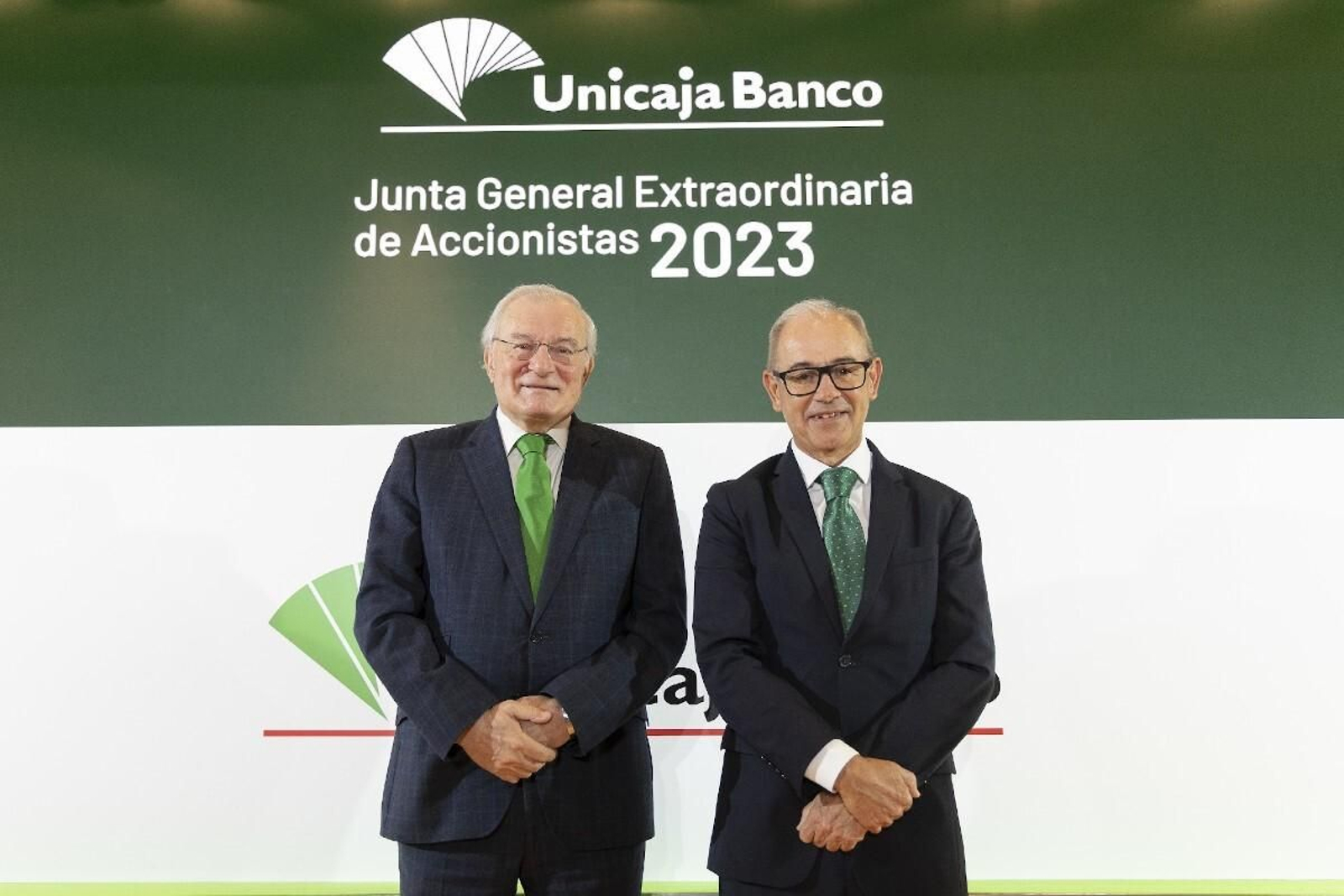 El presidente de Unicaja Banco, Manuel Azuaga, y el consejero delegado, Isidro Rubiales.
