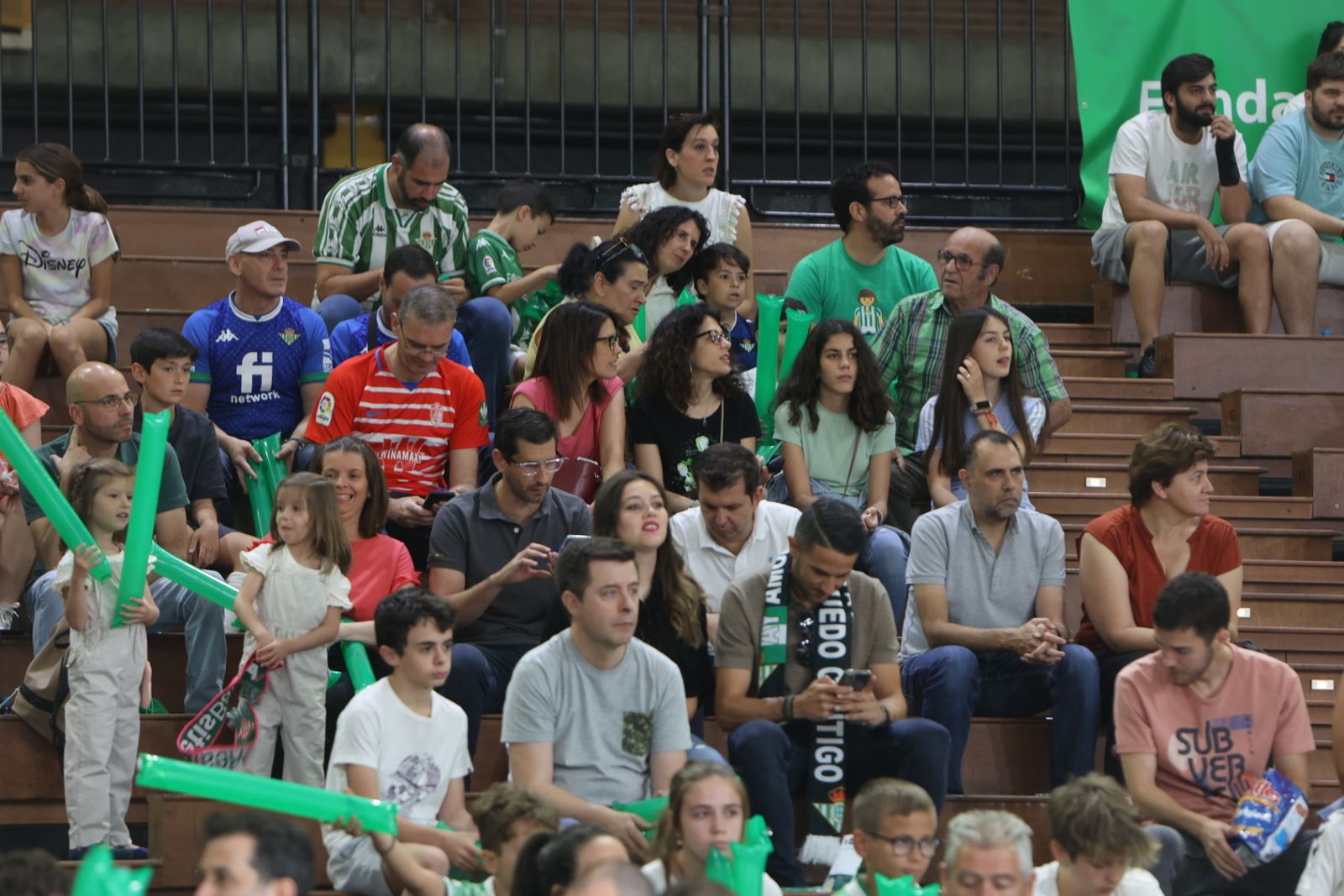 Búscate en el o Betis Granada de baloncesto