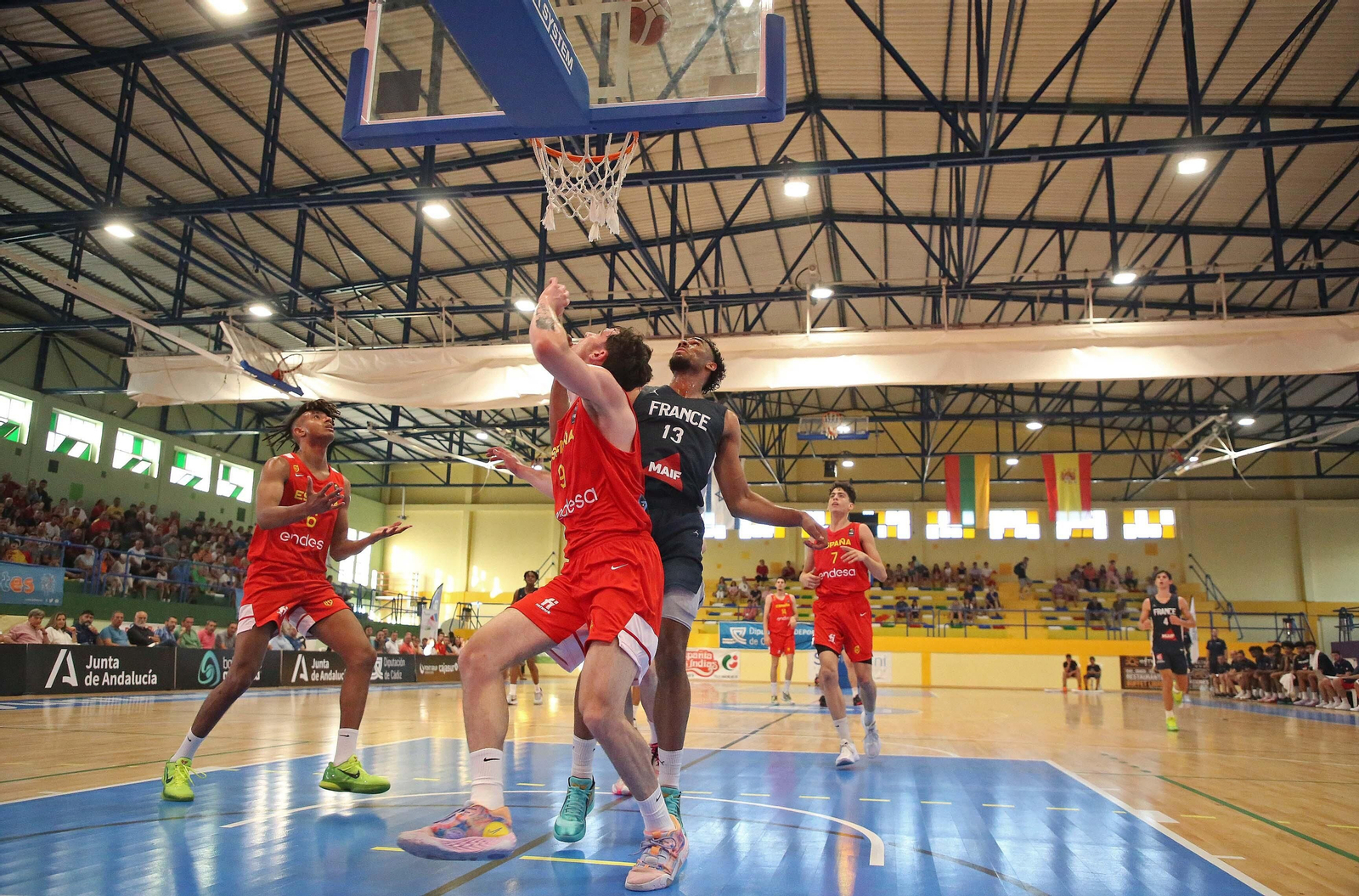 Fotos de la jornada final del Torneo Internacional de Baloncesto U-20 en La Línea