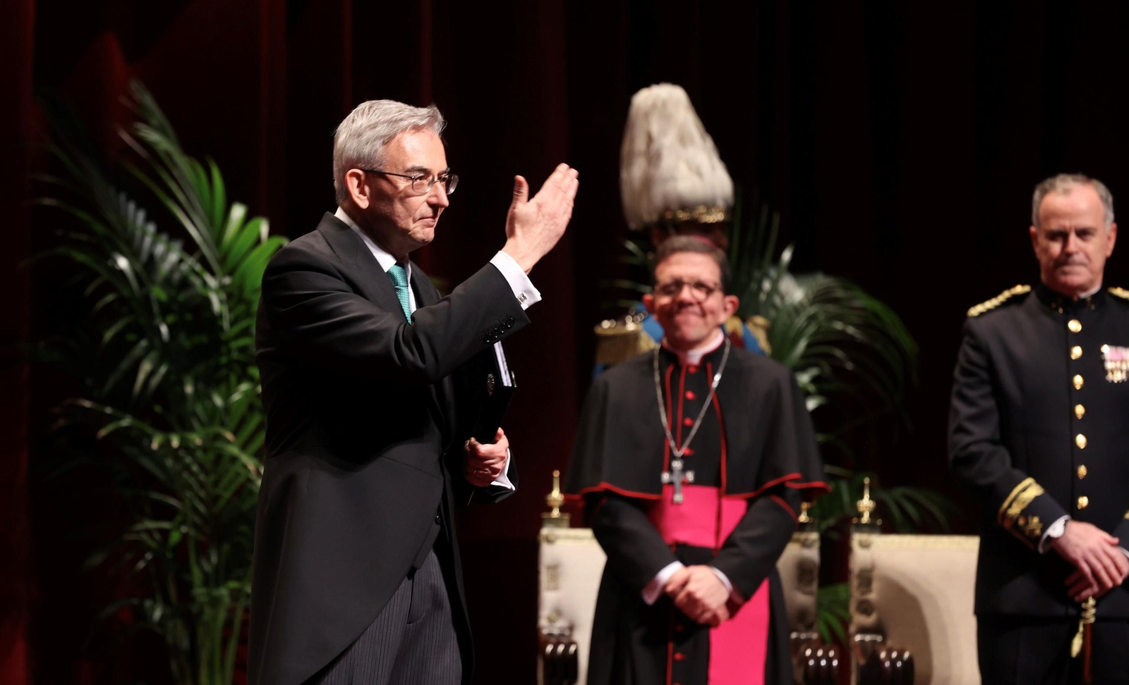 Las imágenes del pregón de la Semana Santa de Sevilla con José Joaquín León