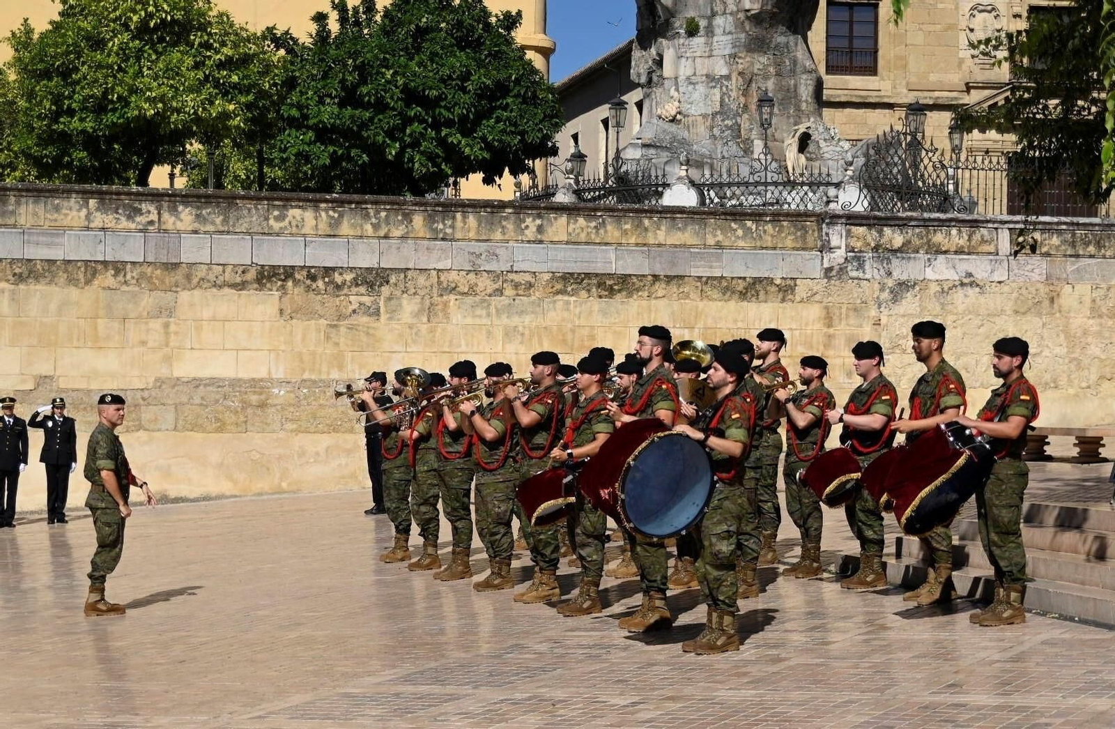 La Policía Nacional de Córdoba celebra el Día de las Víctimas del Terrorismo, en imágenes