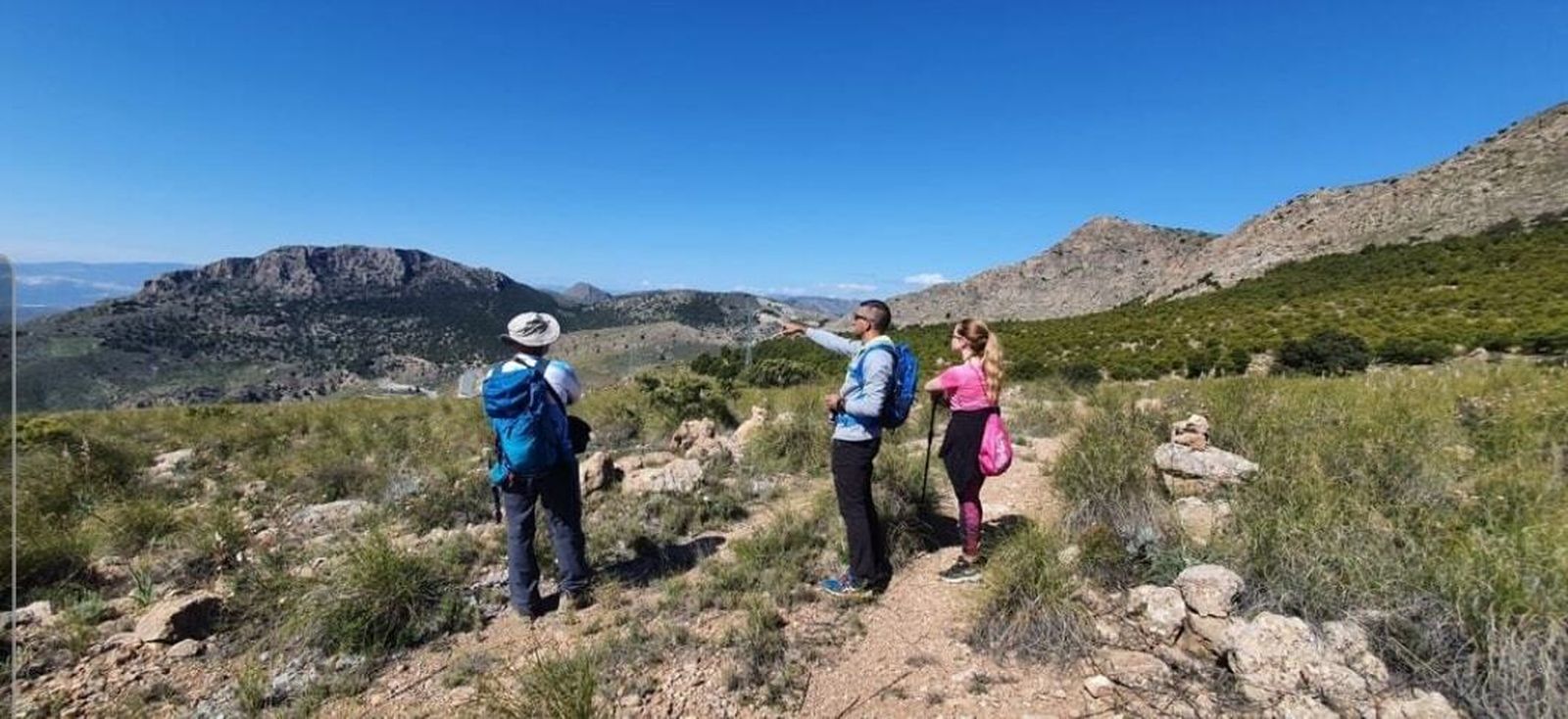 Albox pide homologar dos senderos que abrazan al Santuario del Saliente