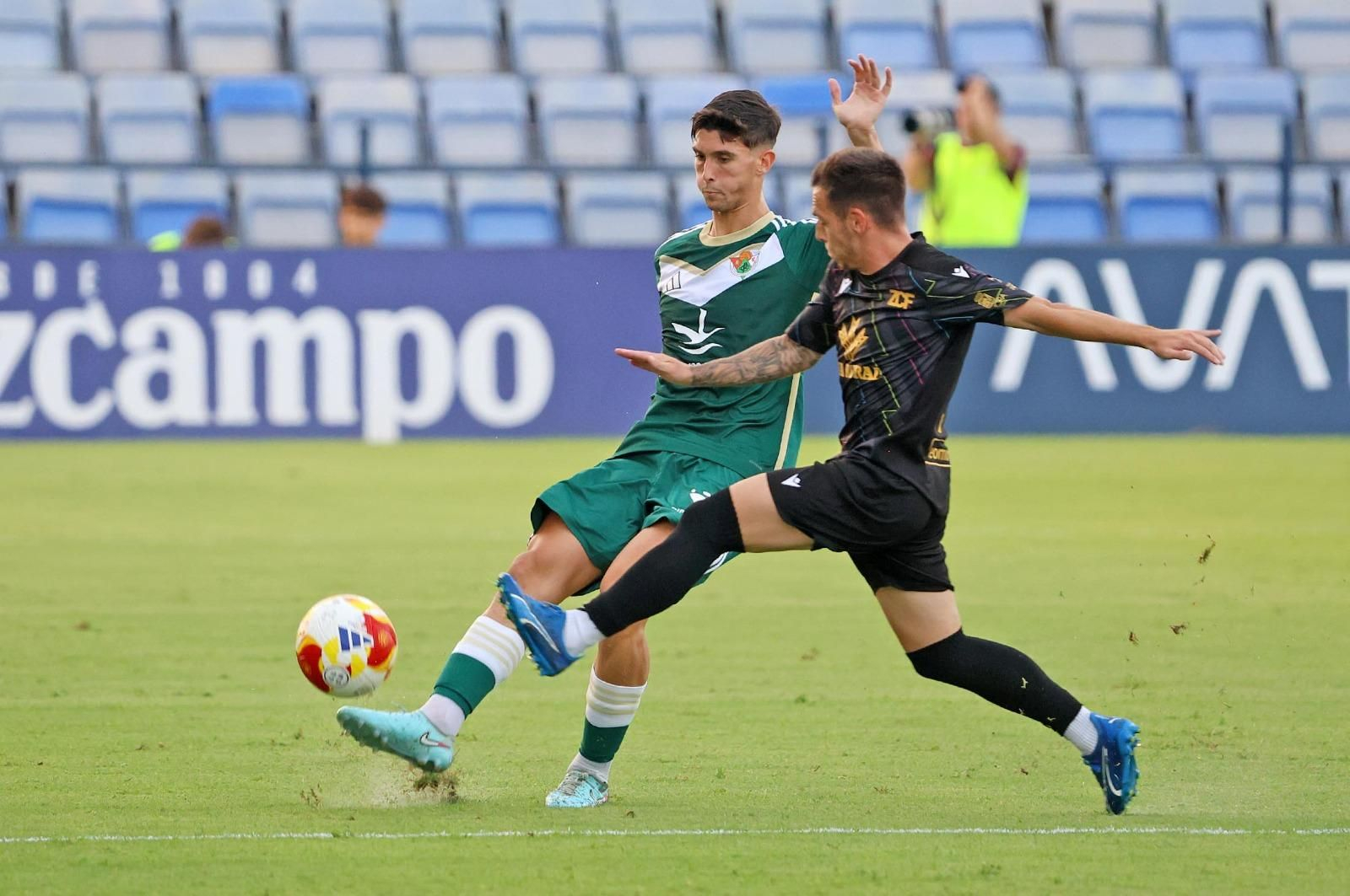 Un lance del Zamora-Cacereño del Trofeo Colombino.