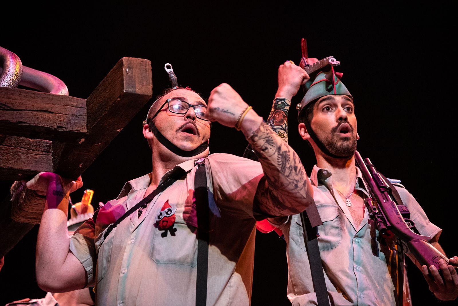 Imágenes de la murga 2020 ¡Qué choco llevo en lo alto! (2ª semifinal del Carnaval Colombino de Huelva)