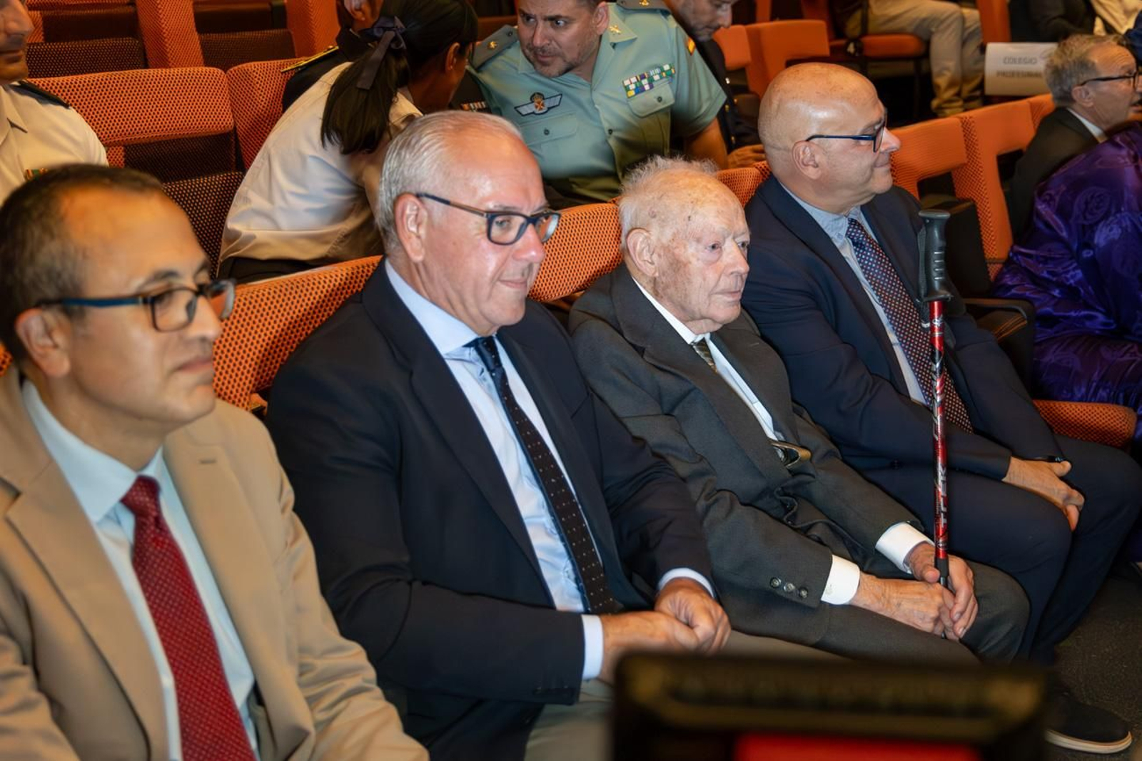 Entrega de la Medalla de Oro de la Ciudad a Luis Berges