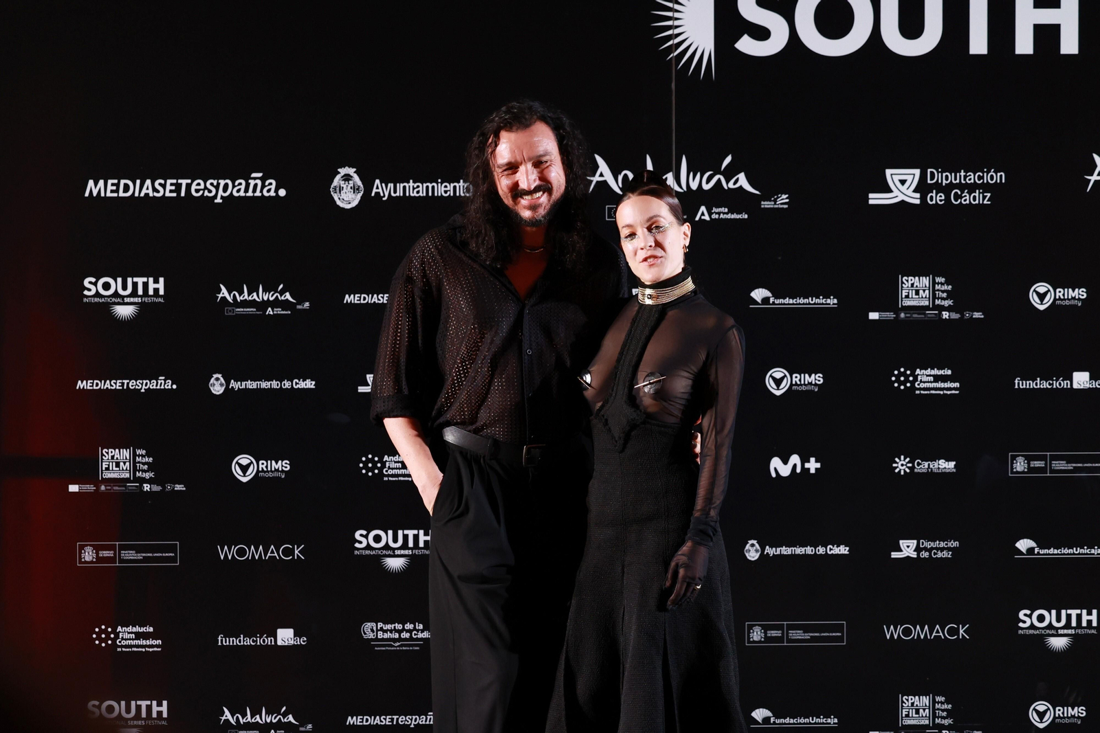 Las imágenes de la última gran alfombra roja de South International Series Festival Cádiz: Eduardo Noriega, Paco León, Ingrid Rubio, Benito Zambrano...