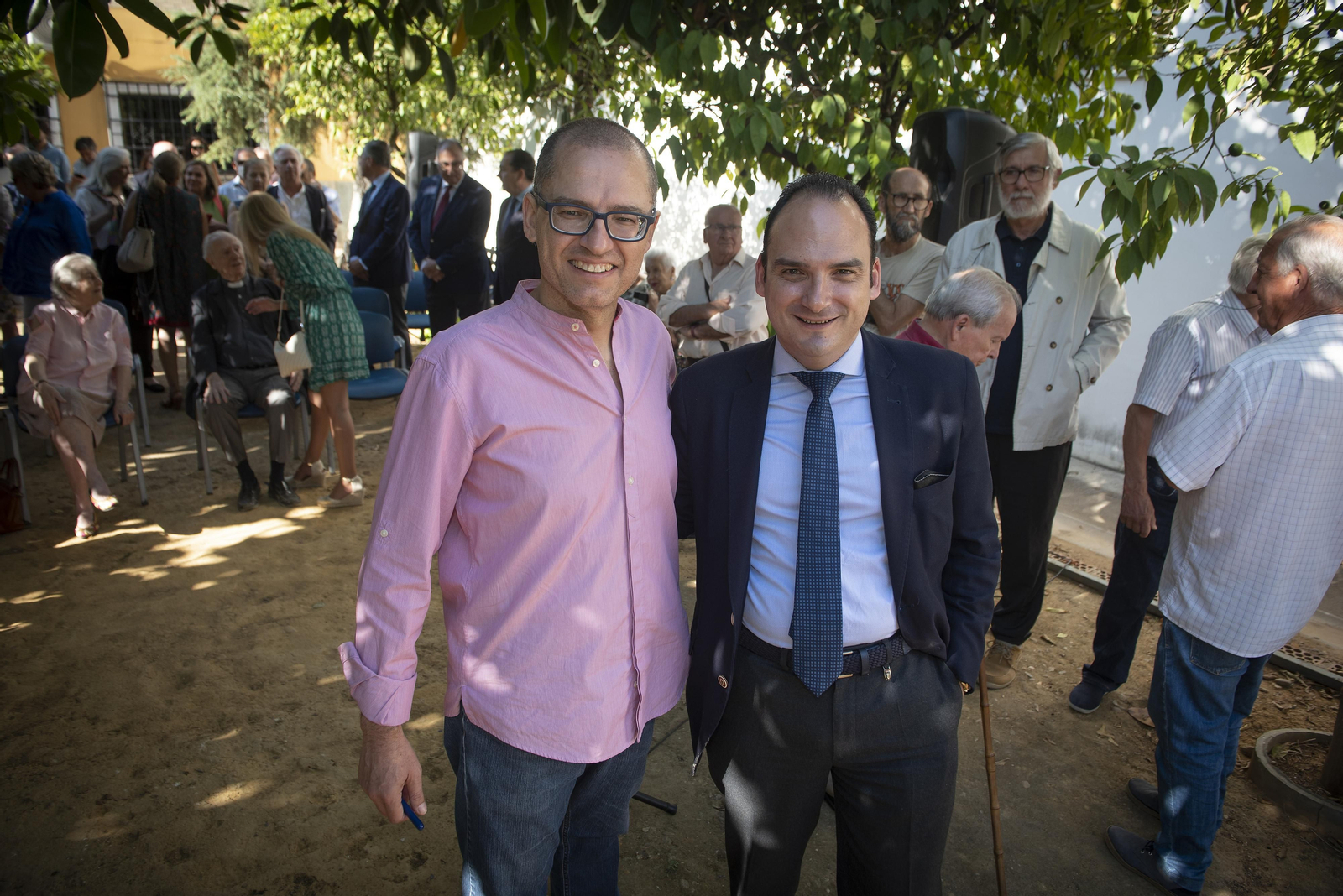 Las imágenes de la inauguración de los jardines del párroco D. Pedro Ybarra
