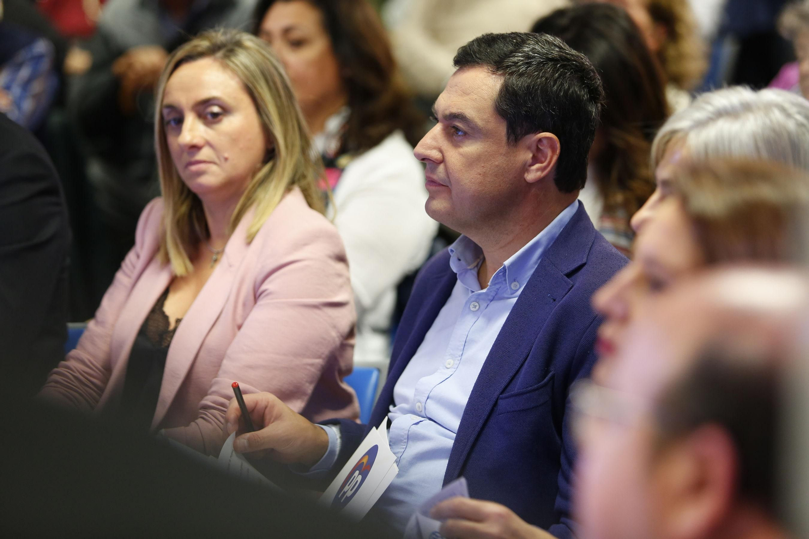 La granadina Marifrán Carazo y Juanma Moreno, en una imagen de archivo.