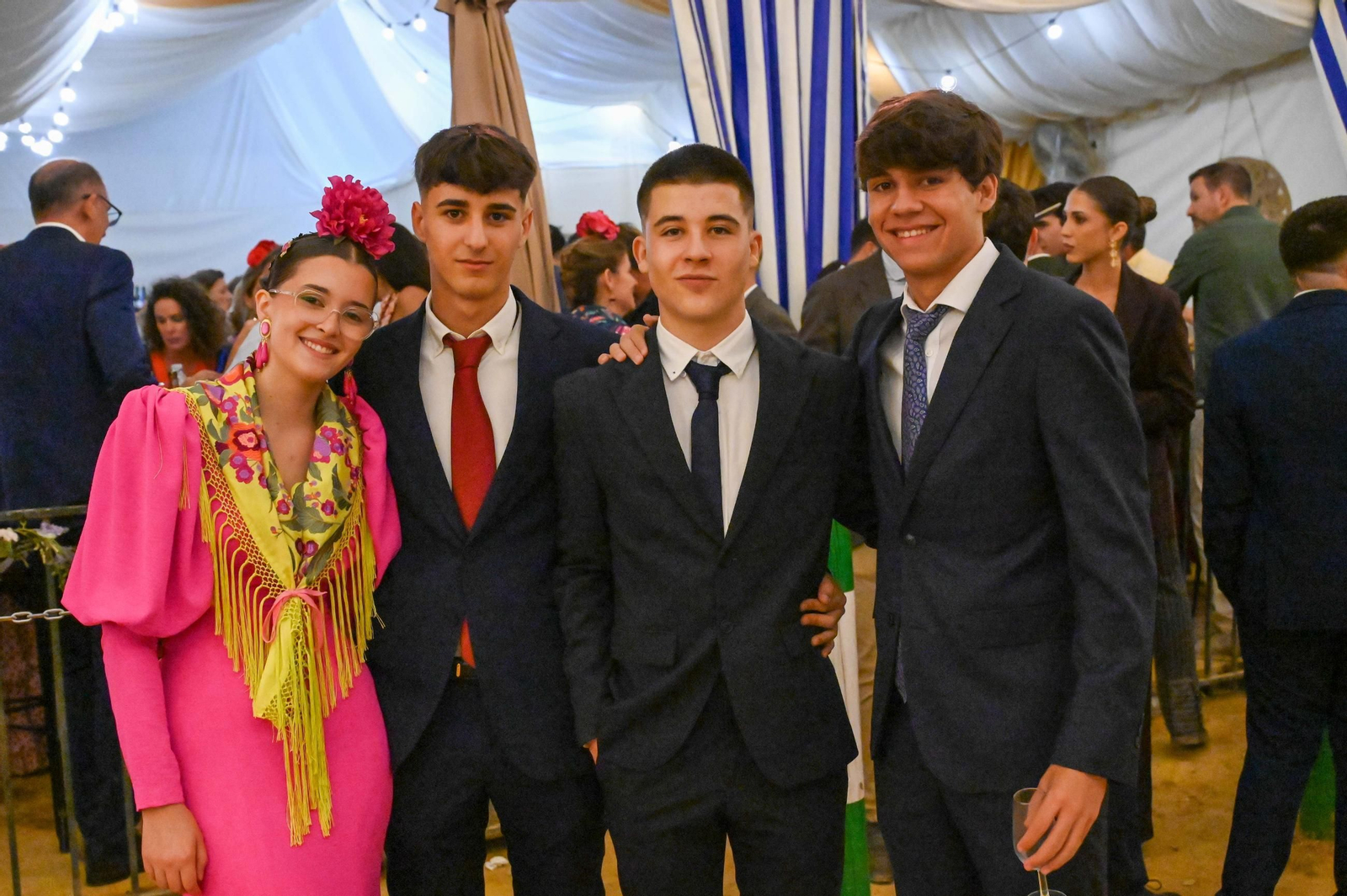 Imágenes del ambiente del ambiente de la noche del sábado en la Feria de Otoño y del Caballo 2025 de Huelva