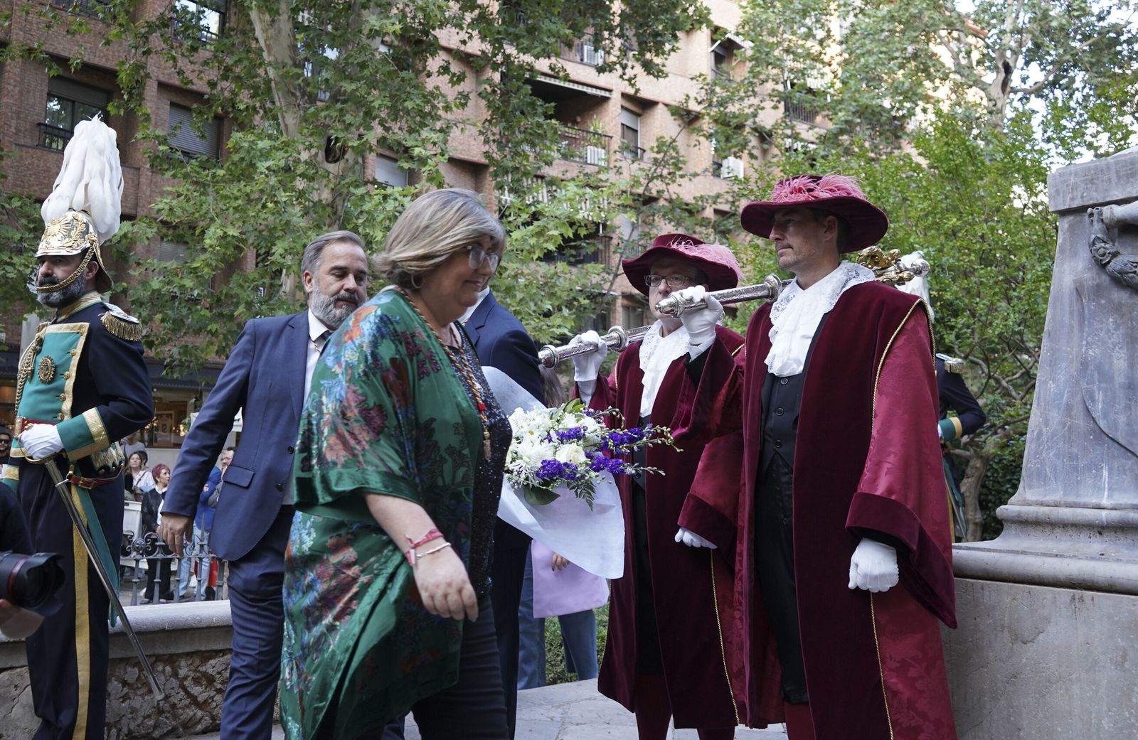 Así ha sido la procesión cívica en recuerdo a Mariana Pineda