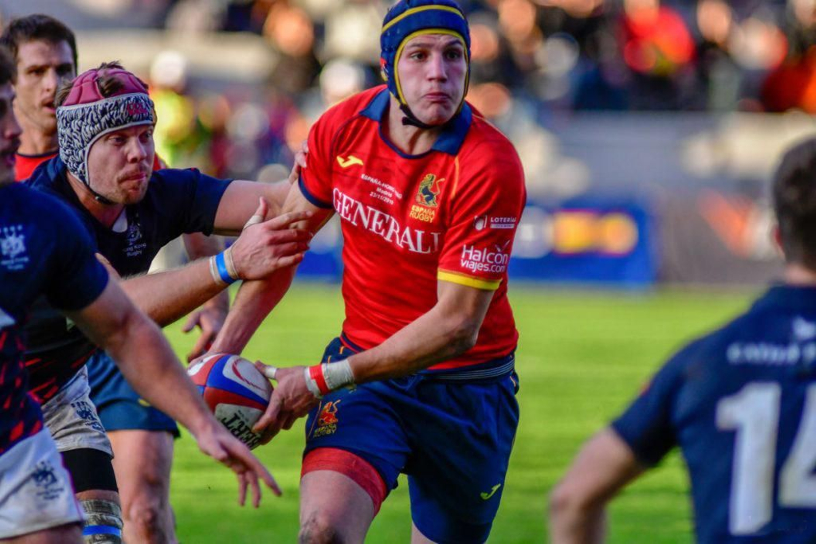 El internacional Álvar Gimeno, en una imagen con el XV del León.