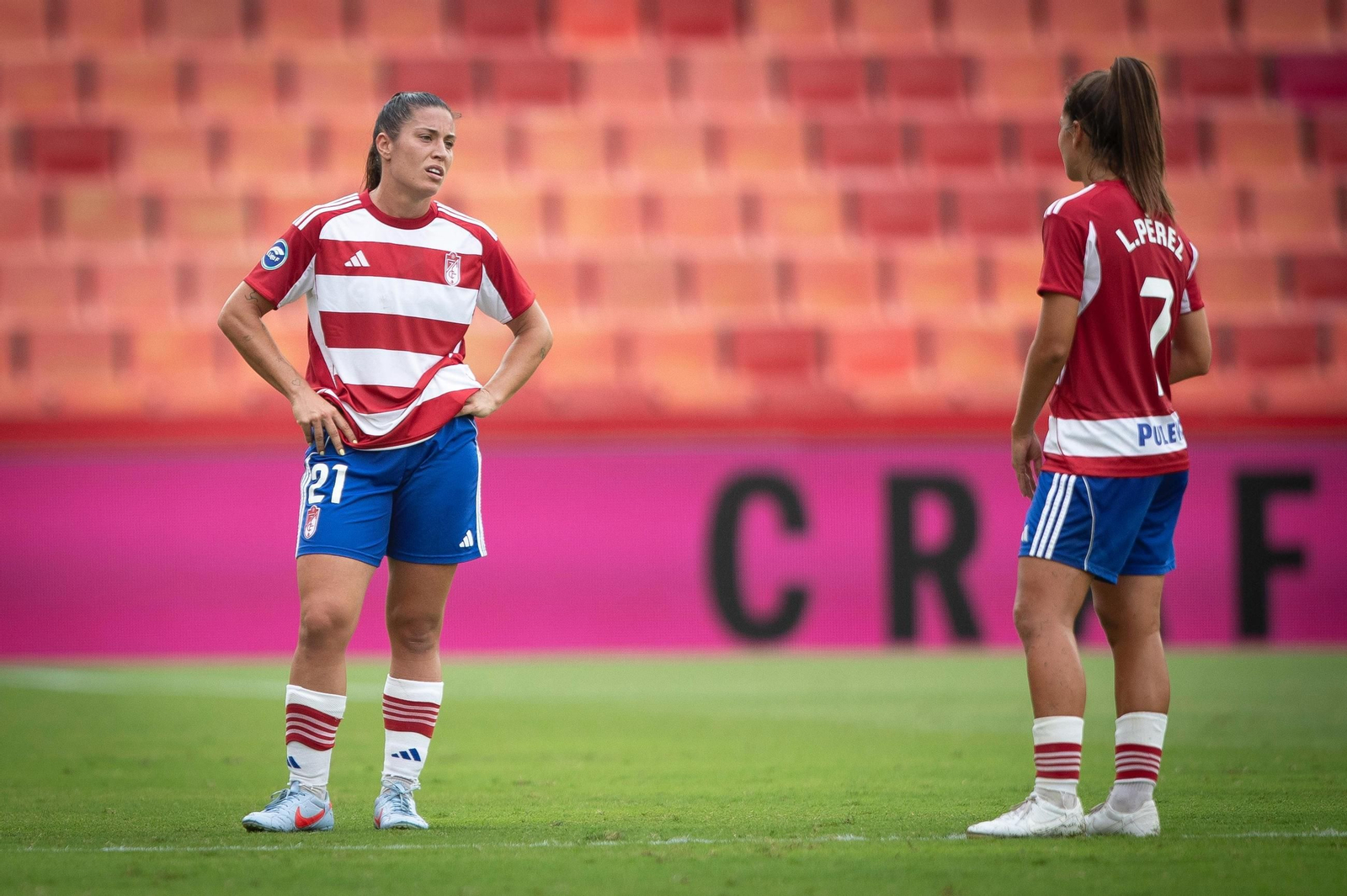 Las mejores imágenes del Granada CF Femenino-Levante Badalona