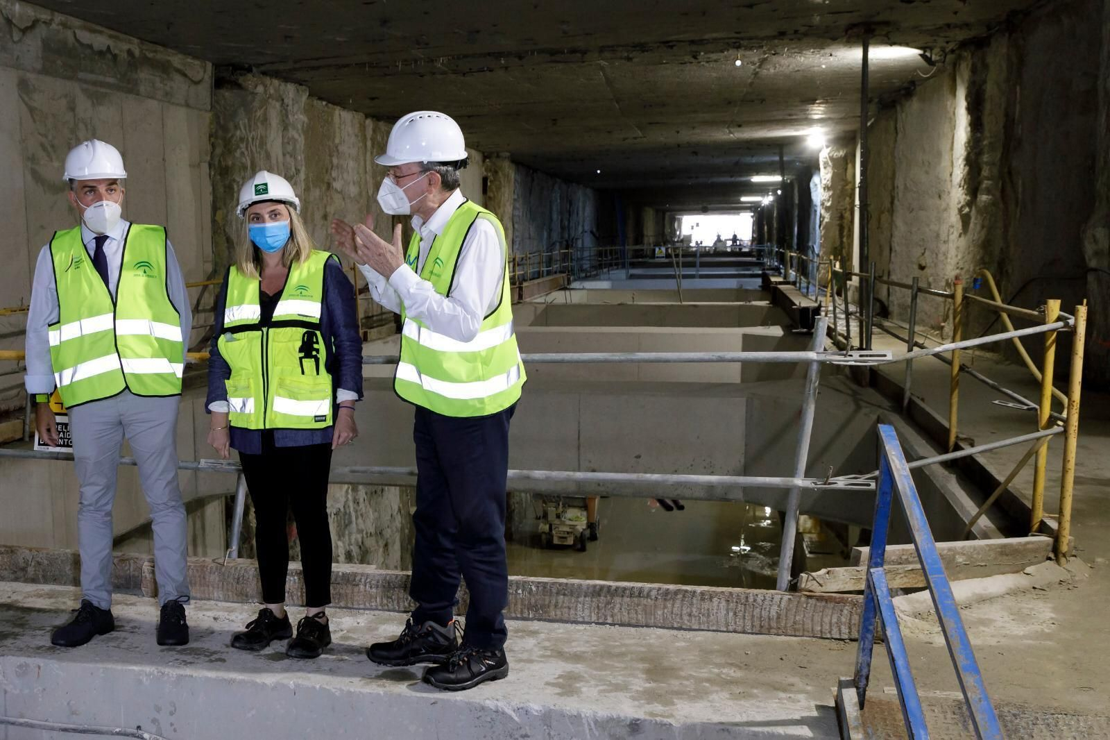 El túnel del Metro de Málaga hacia el centro y sus restos arqueológicos.