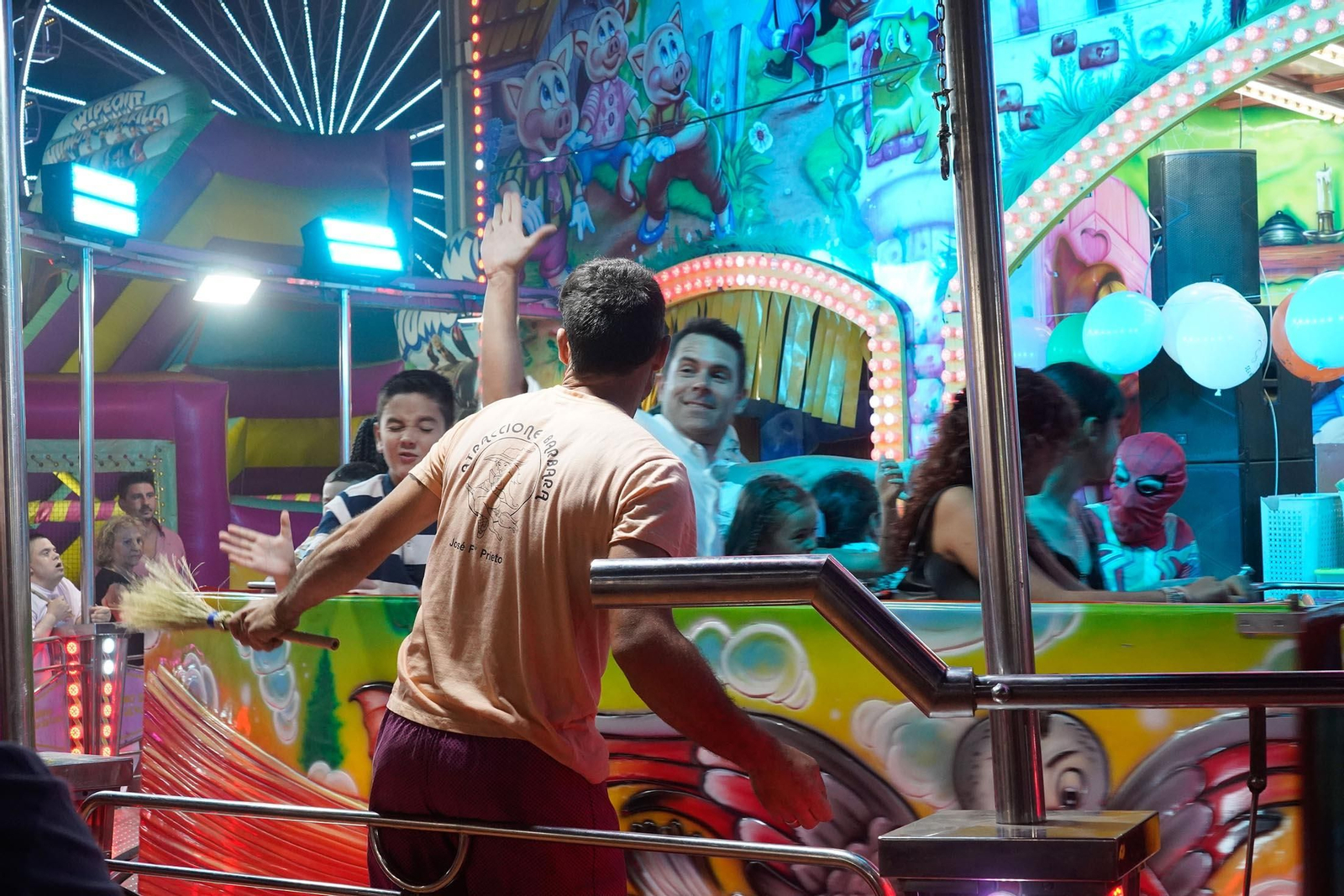 Imágenes del ambiente de Colombinas el día 3 de agosto