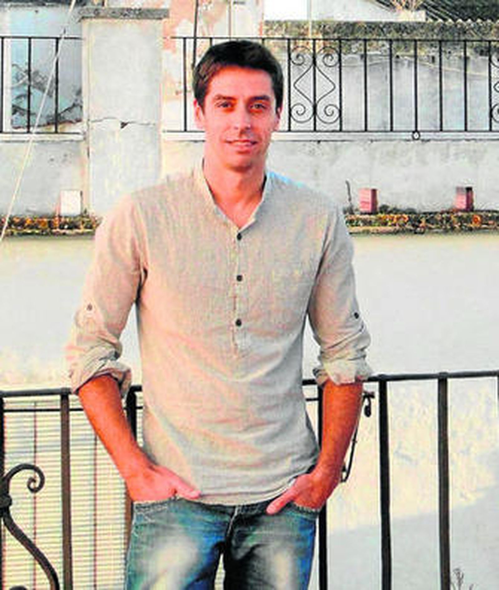 Pablo Gutiérrez desarrolla en 'Nada es crucial' un relato de superación ambientado en los ochenta.