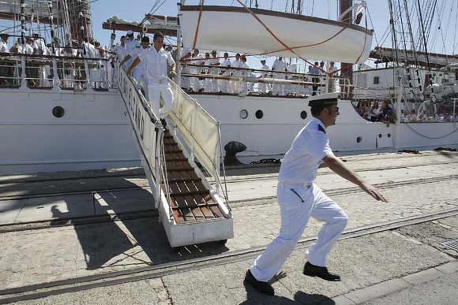 El buque escuela regresa a la ciudad tras siete meses de travesía

Foto: Jose Braza