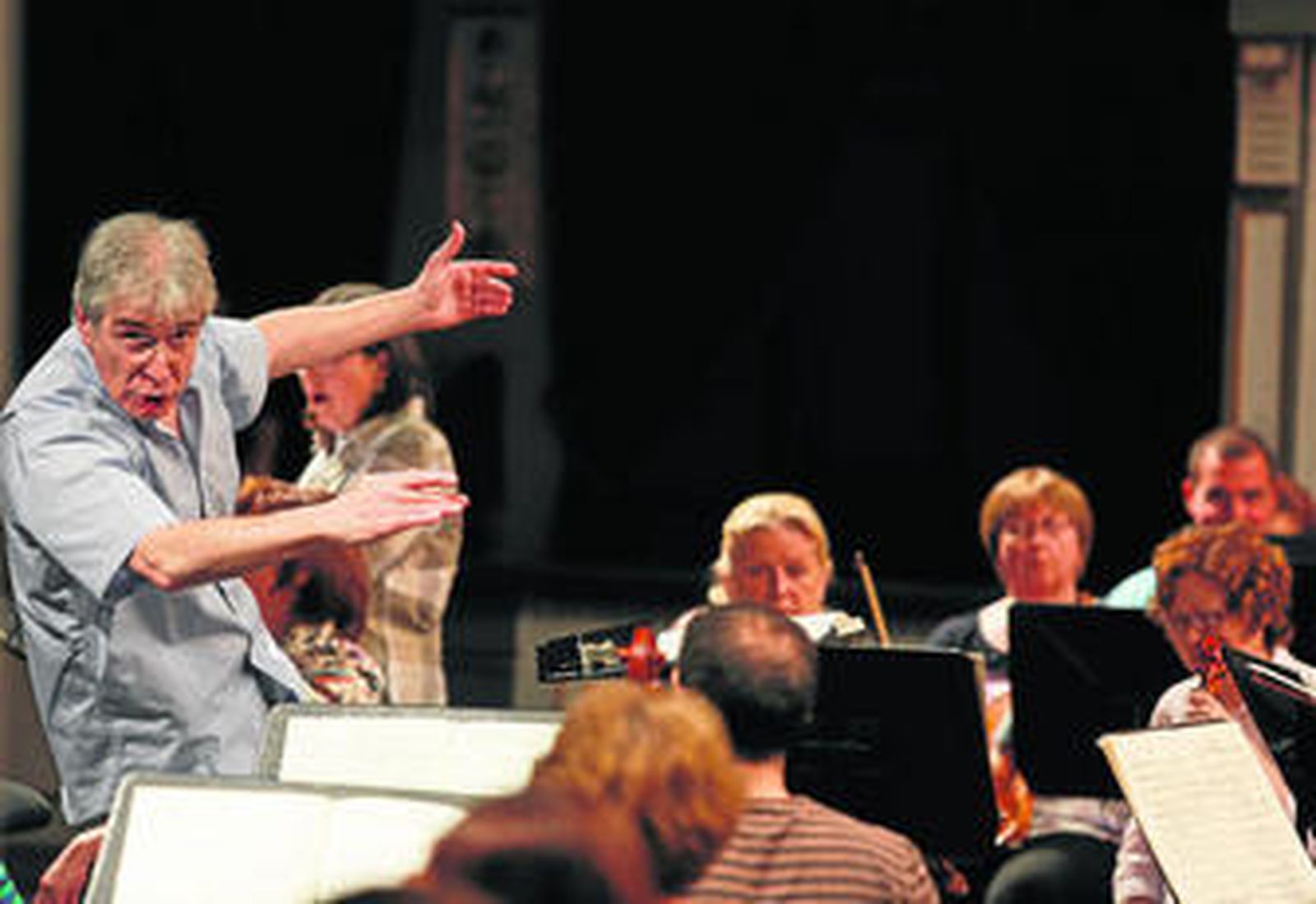 Edmon Colomer, el pasado miércoles, en un ensayo con la OFM en el Cervantes.