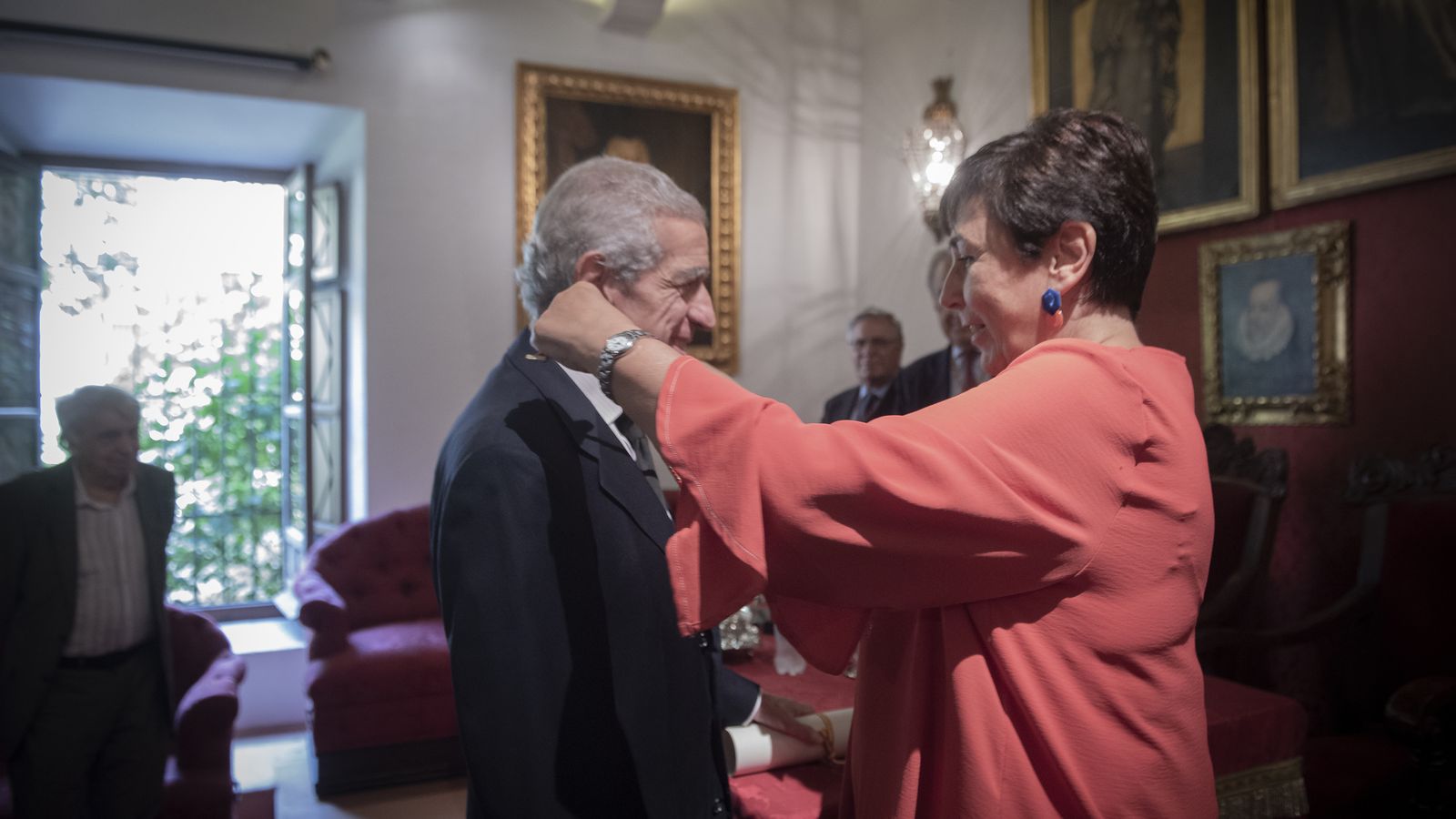 Braulio Medel pasa a formar parte de La Real Academia Sevillana de Buenas Letras