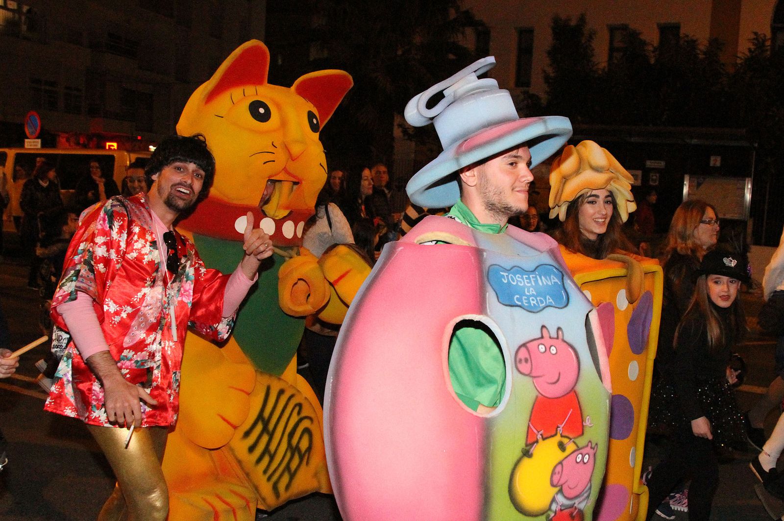 Pasacalles del Entierro del Choco, en imágnes