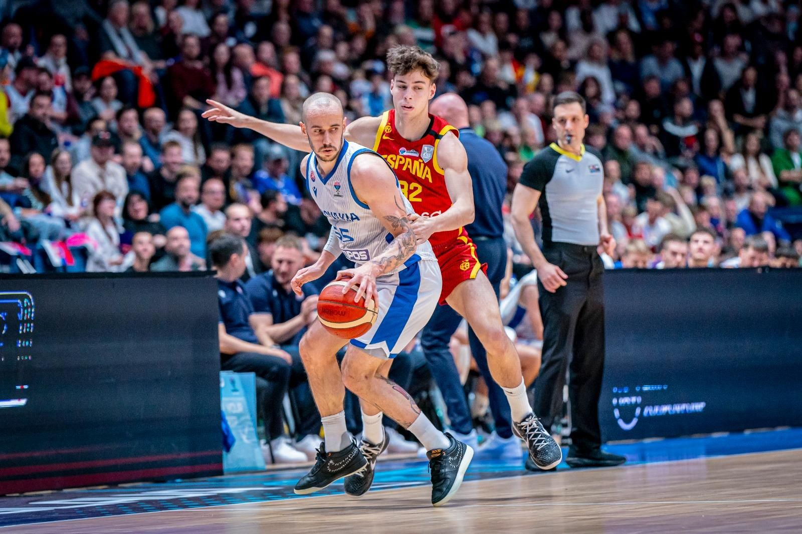 Milagro de España en la locura de Eslovaquia con buena participación de los cajistas