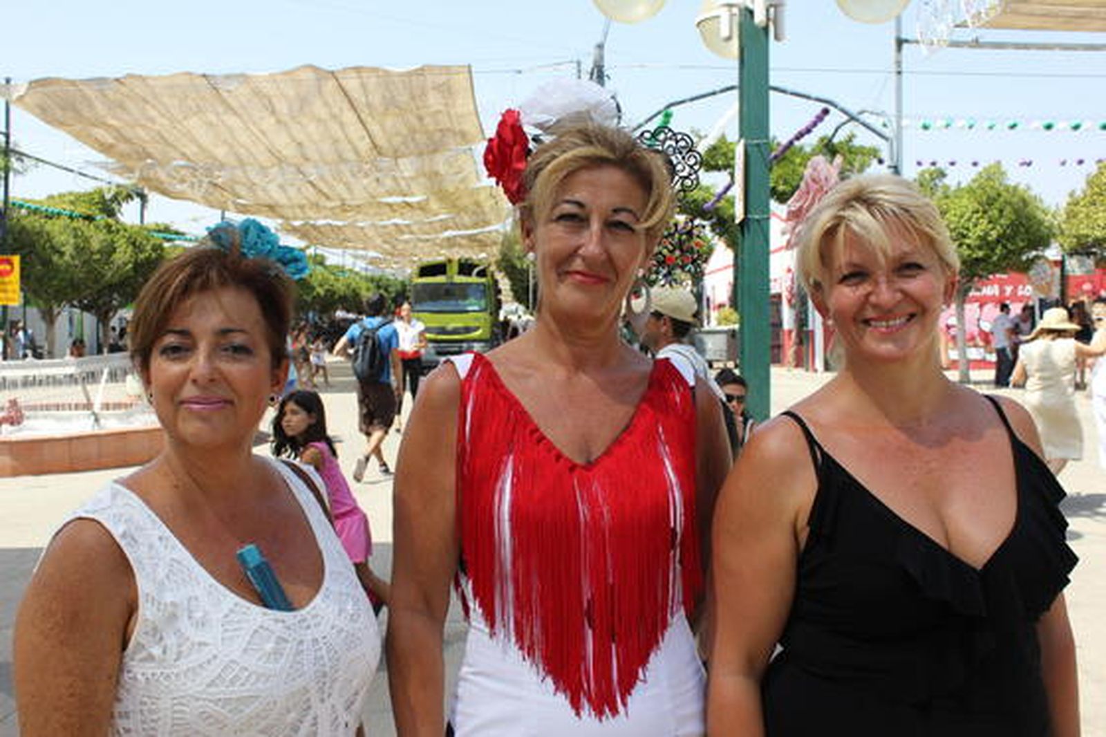 Hora de barrer la fiesta 

Foto: Lorena Avilés