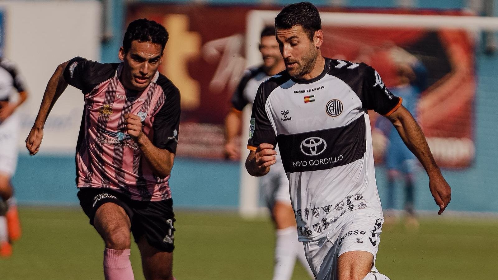 El Bollullos volvió a perder y cae a la tercera plaza.