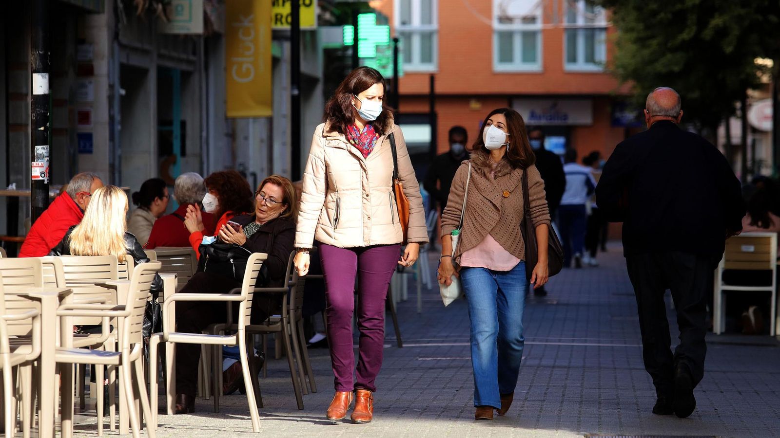 La población femenina es el sector que más contagios ha sumado durante toda la pandemia de coronavirus en la provincia.