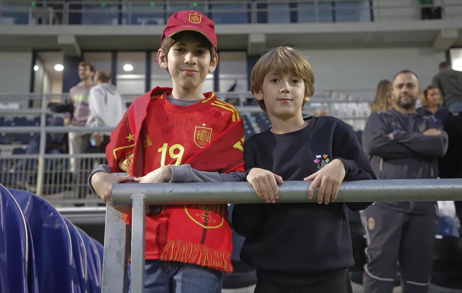 Fotos del partido de entrenamiento entre las selecciones nacionales sub-19 y sub-18 de España en La Línea