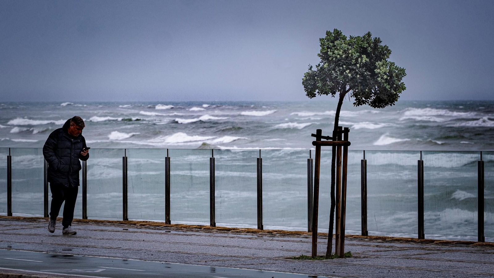 Un día con mucho viento en Cádiz