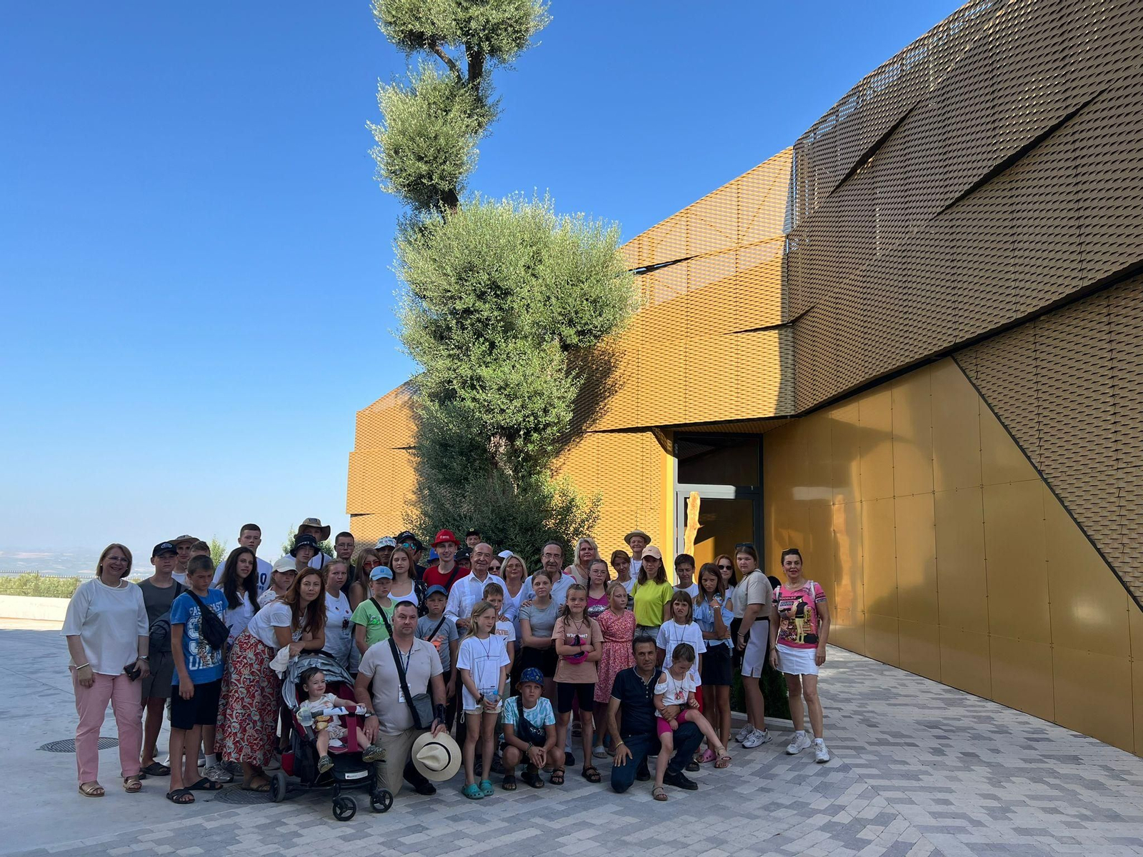 Niños ucranianos del campamento "Un respiro de esperanza" disfrutan en Jaén, en imágenes