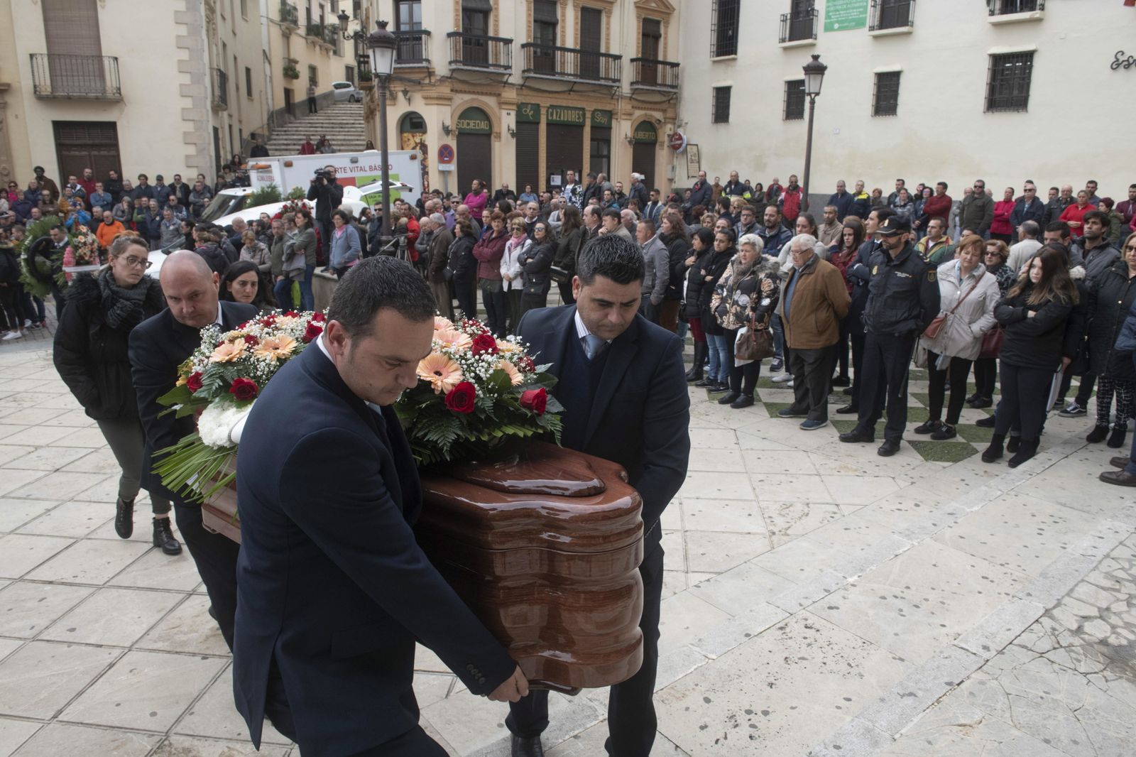 Despedida en la Catedral de Guadix a los fallecidos en el accidente