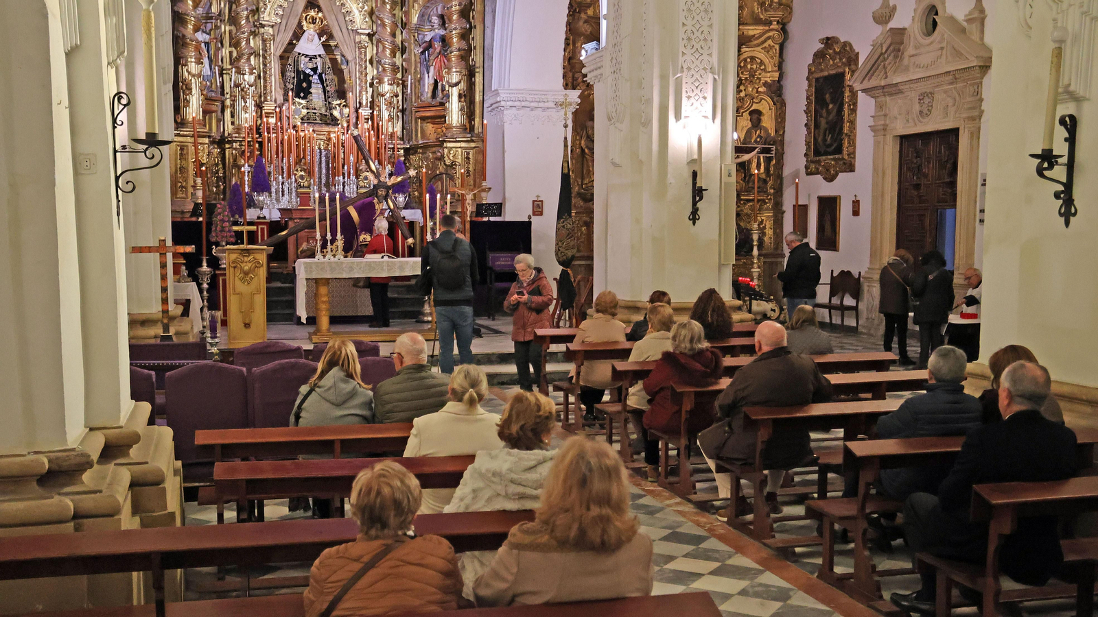 Besapiés y besamanos del primer viernes de marzo de la cuaresma de Jerez
