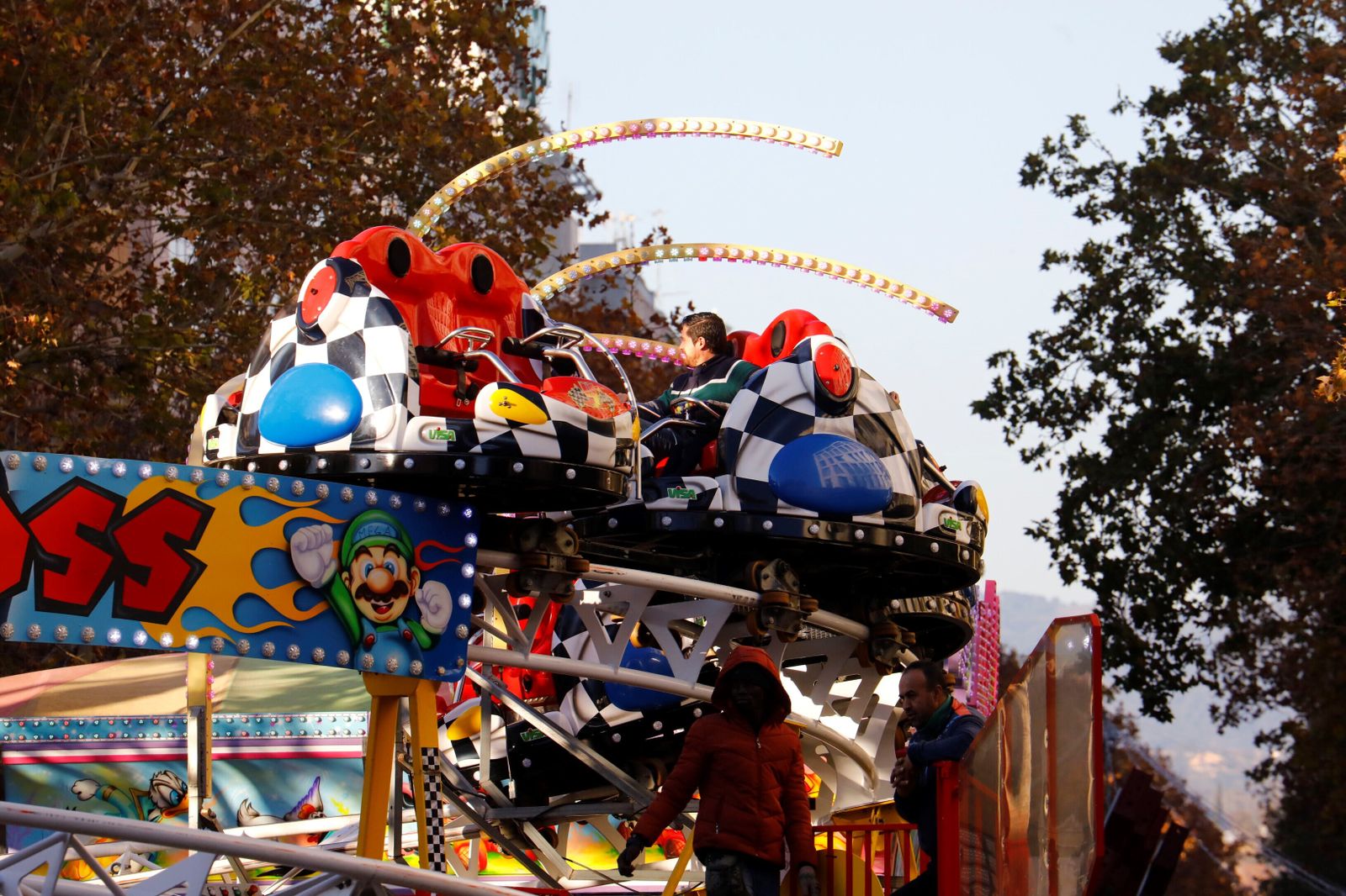 El gran ambiente en las calles de Córdoba en la previa de la Nochevieja, en fotografías