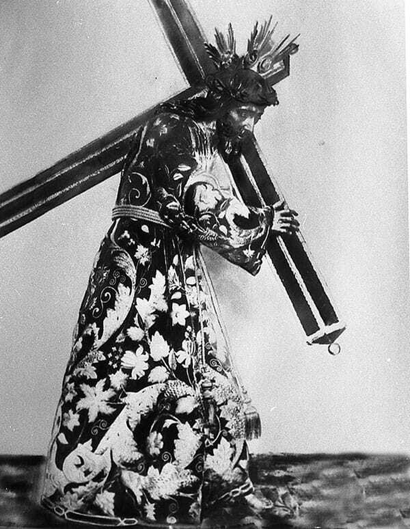 Jesús Nazareno con la antigua túnica