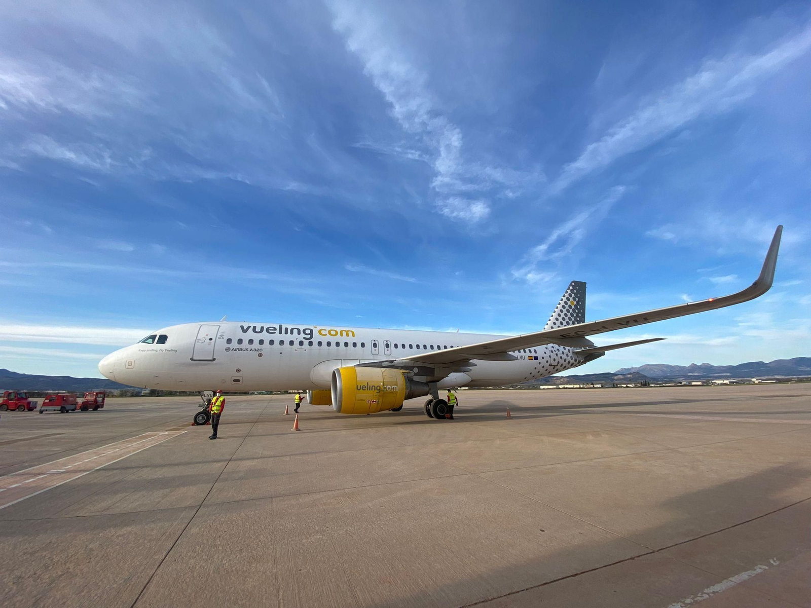 Aterriza en el Aeropuerto de Granada el primer avión procedente de Londres tras la pandemia