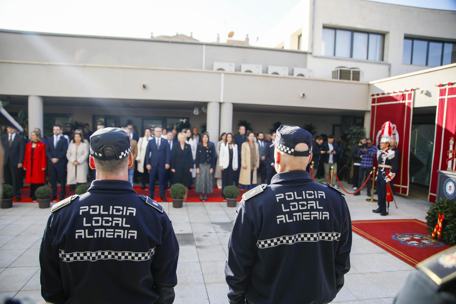 Las imágenes del acto institucional de la Policía Local de Almería con motivo de la festividad de su patrón, San Esteban