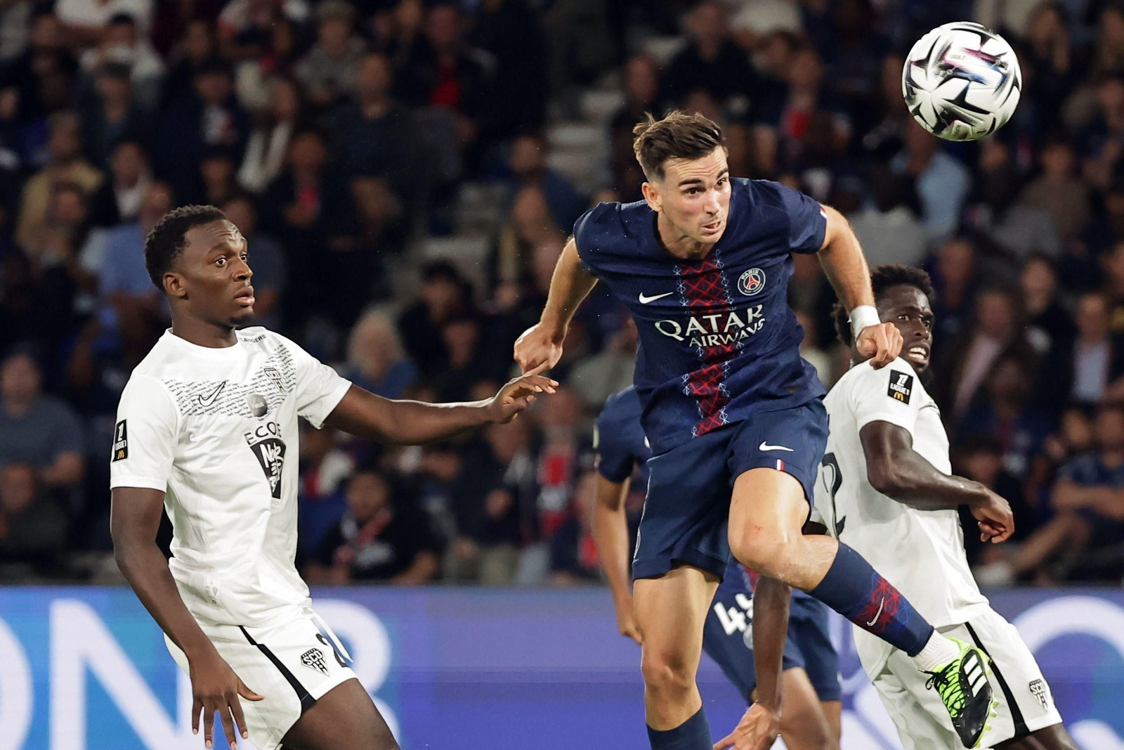Fabián Ruiz, con el PSG ante el Angers esta temporada.