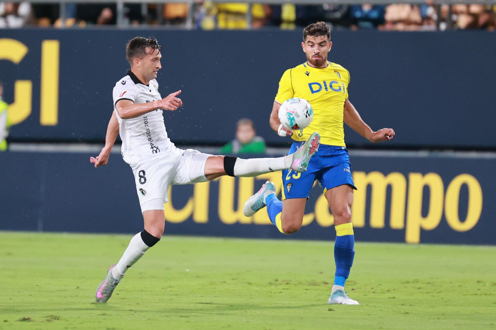 Las imágenes del Cádiz CF-Burgos