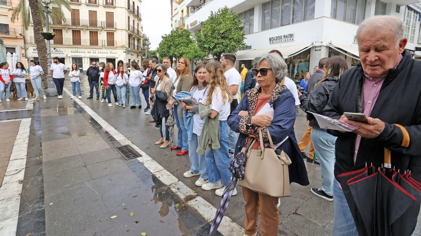 Lectura manifiesto en Jerez por parte de Cáritas por la campaña de personas sin hogar
