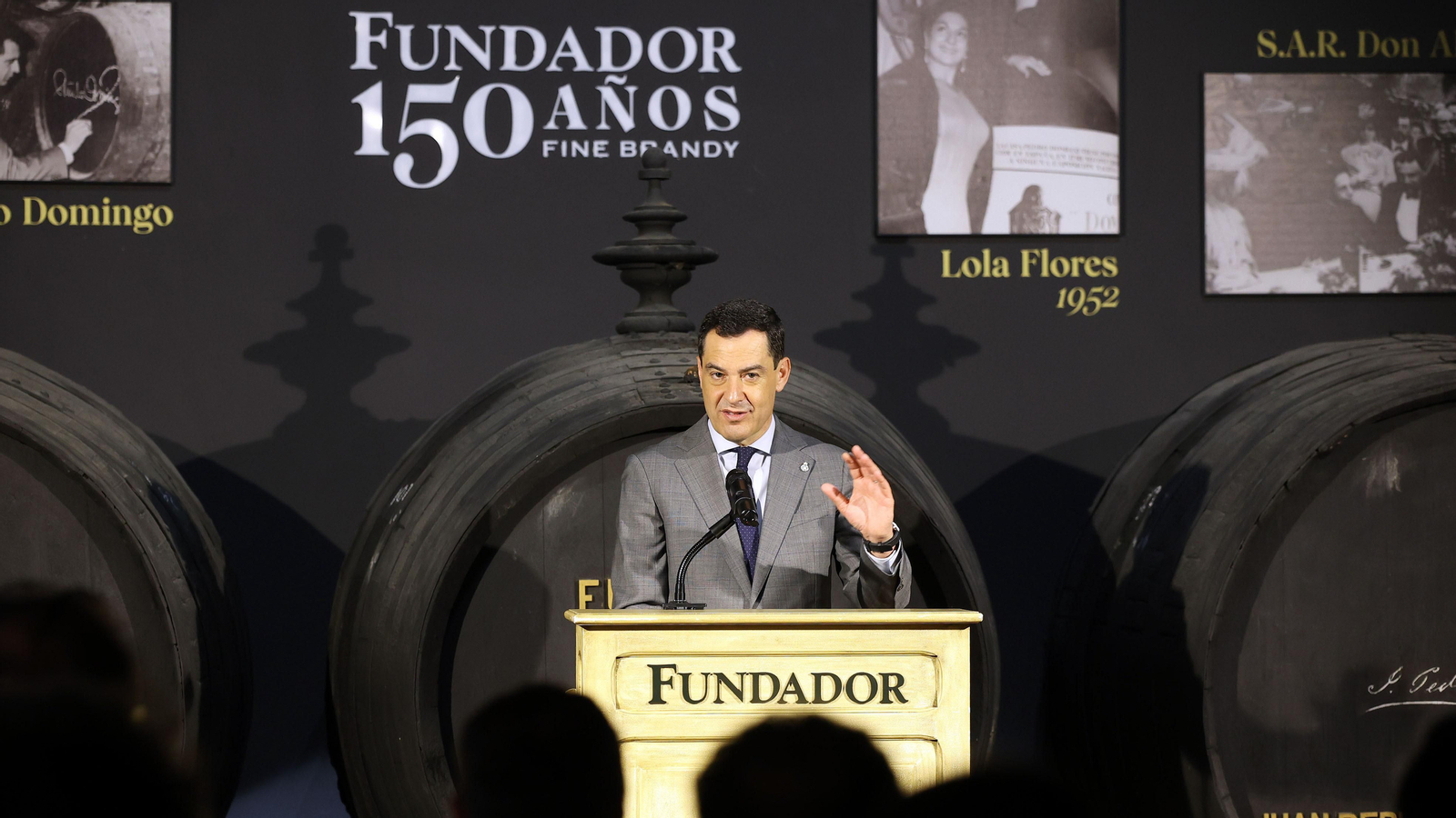 Juanma Moreno en la celebración del 150 aniversario de Fundador