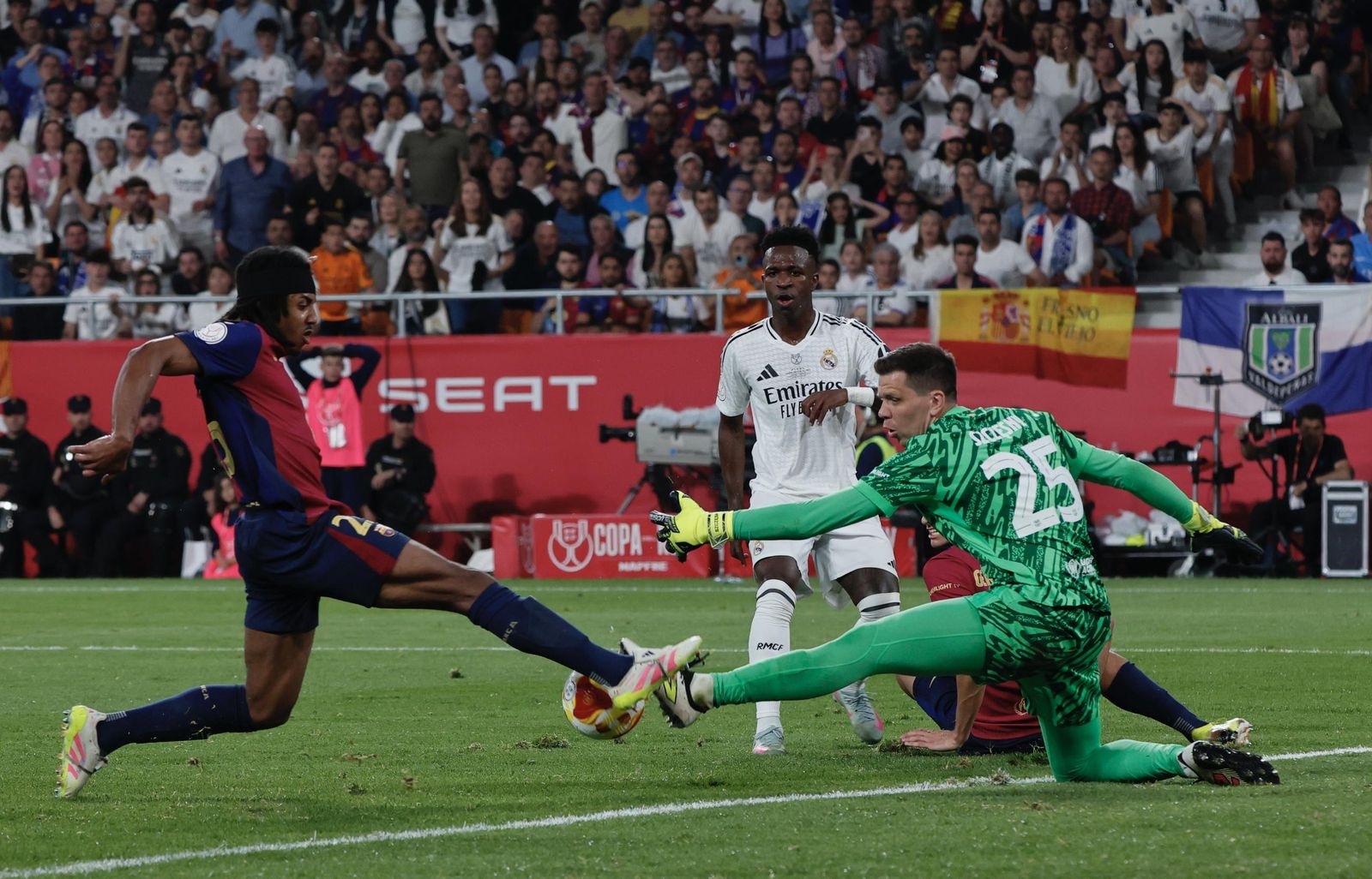 Las imágenes del FC Barcelona - Real Madrid de la Copa del Rey 2025