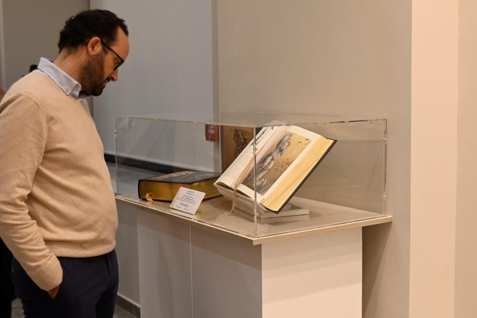 La exposición 'Don Quijote' del pintor cordobés José Luis Muñoz, en imágenes