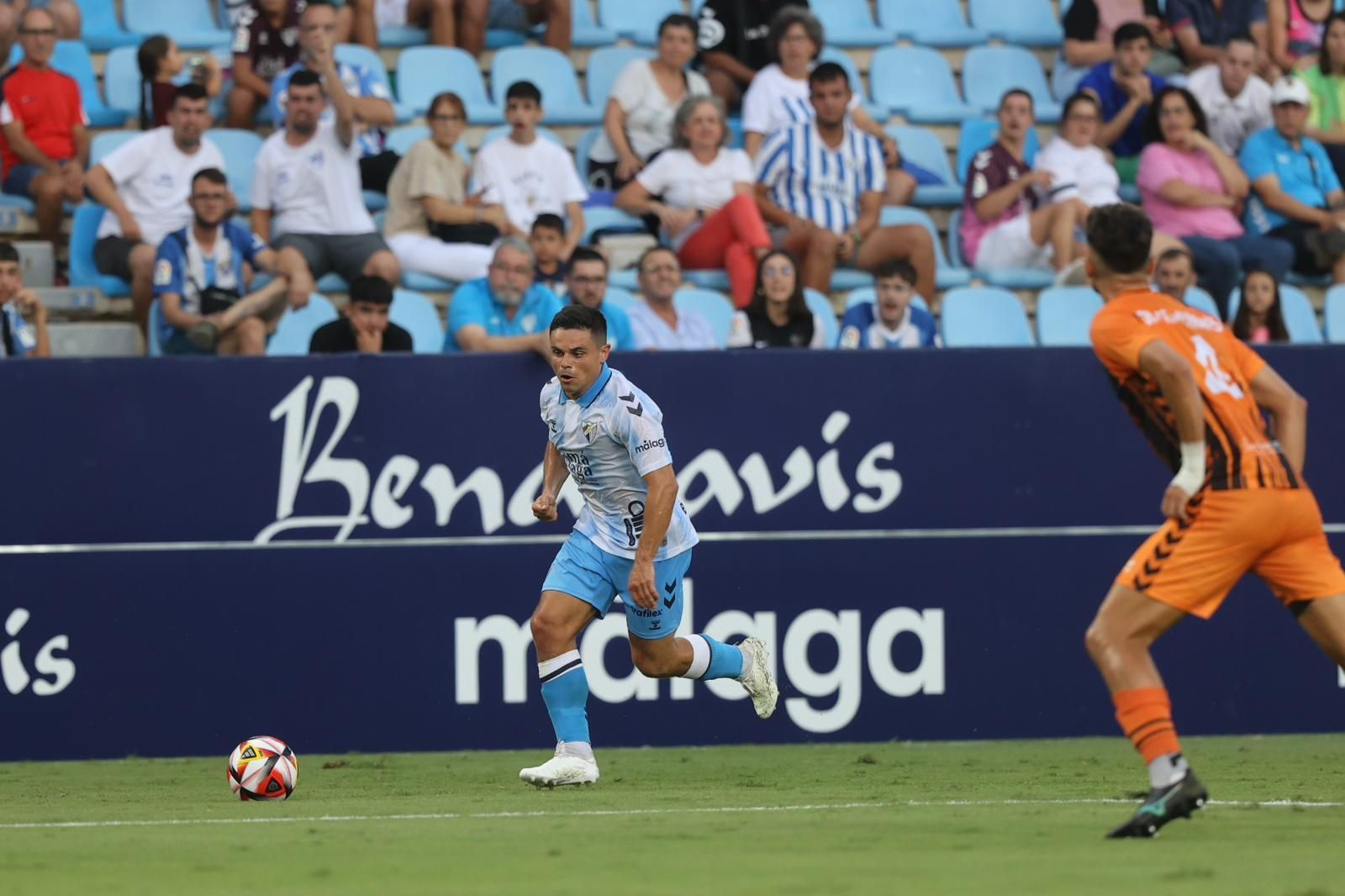 El Trofeo Costa del Sol, entre Málaga CF y Antequera, en imágenes